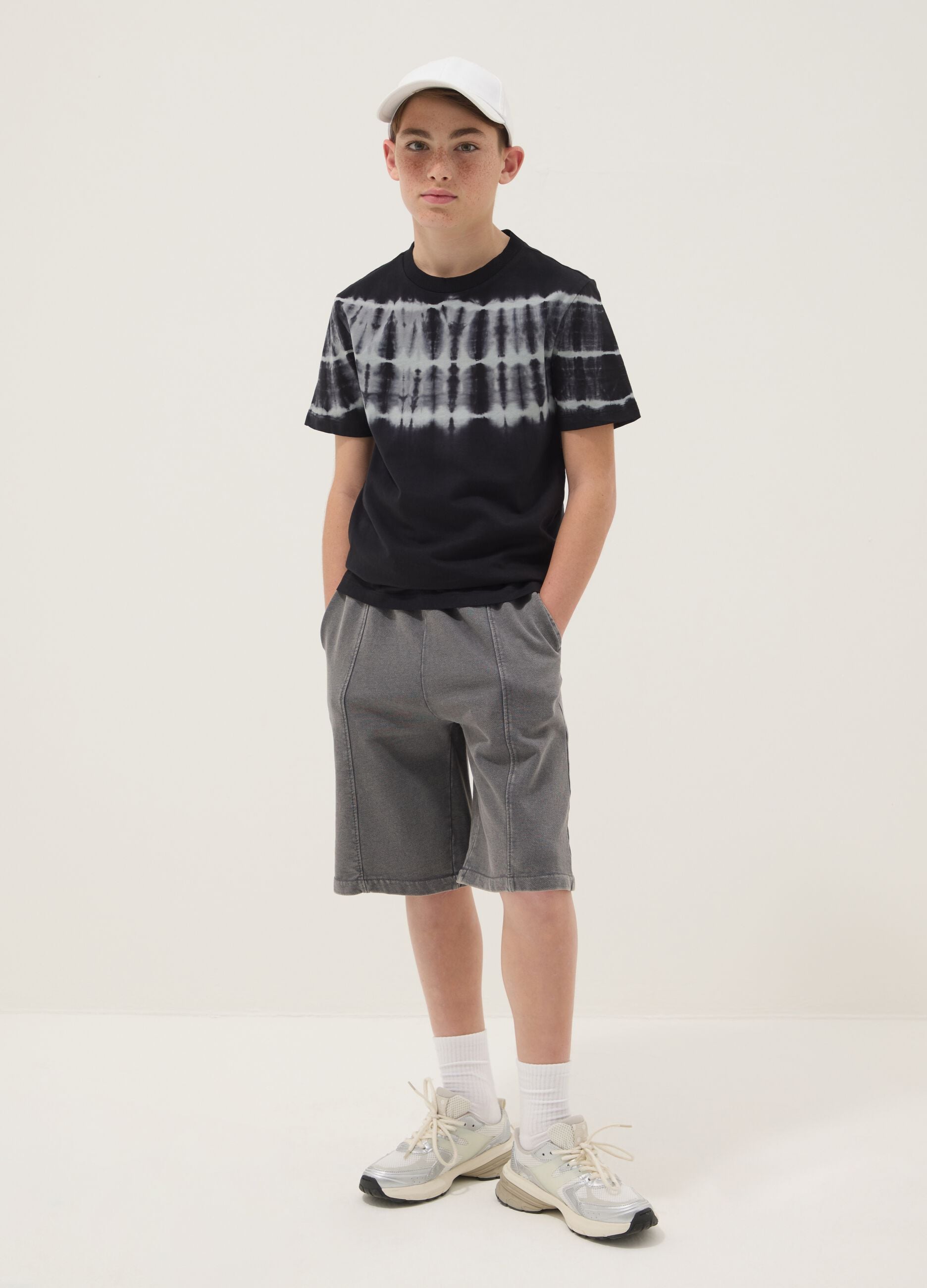 Grey pure cotton comfort fit shorts for boys