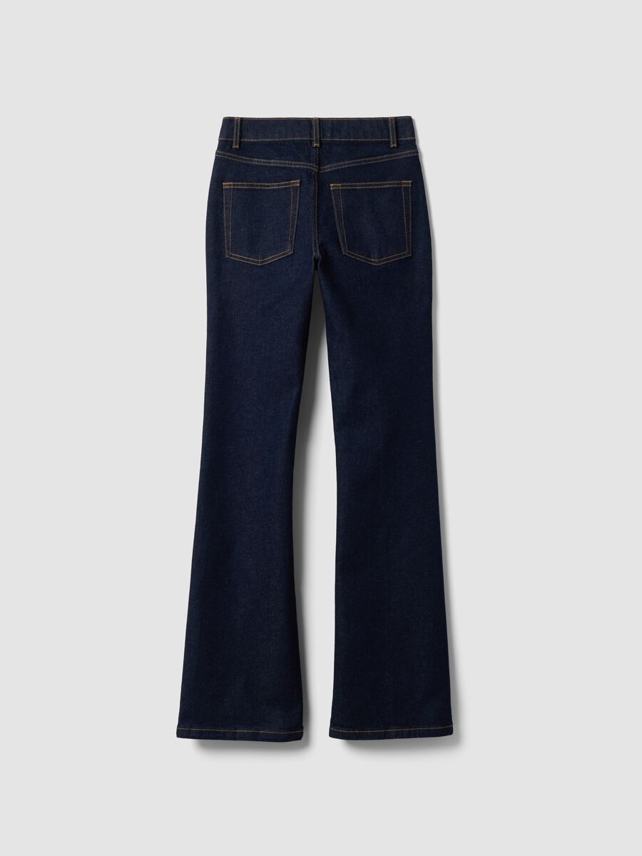 Jeans blu bootcut in cotone elasticizzato_1