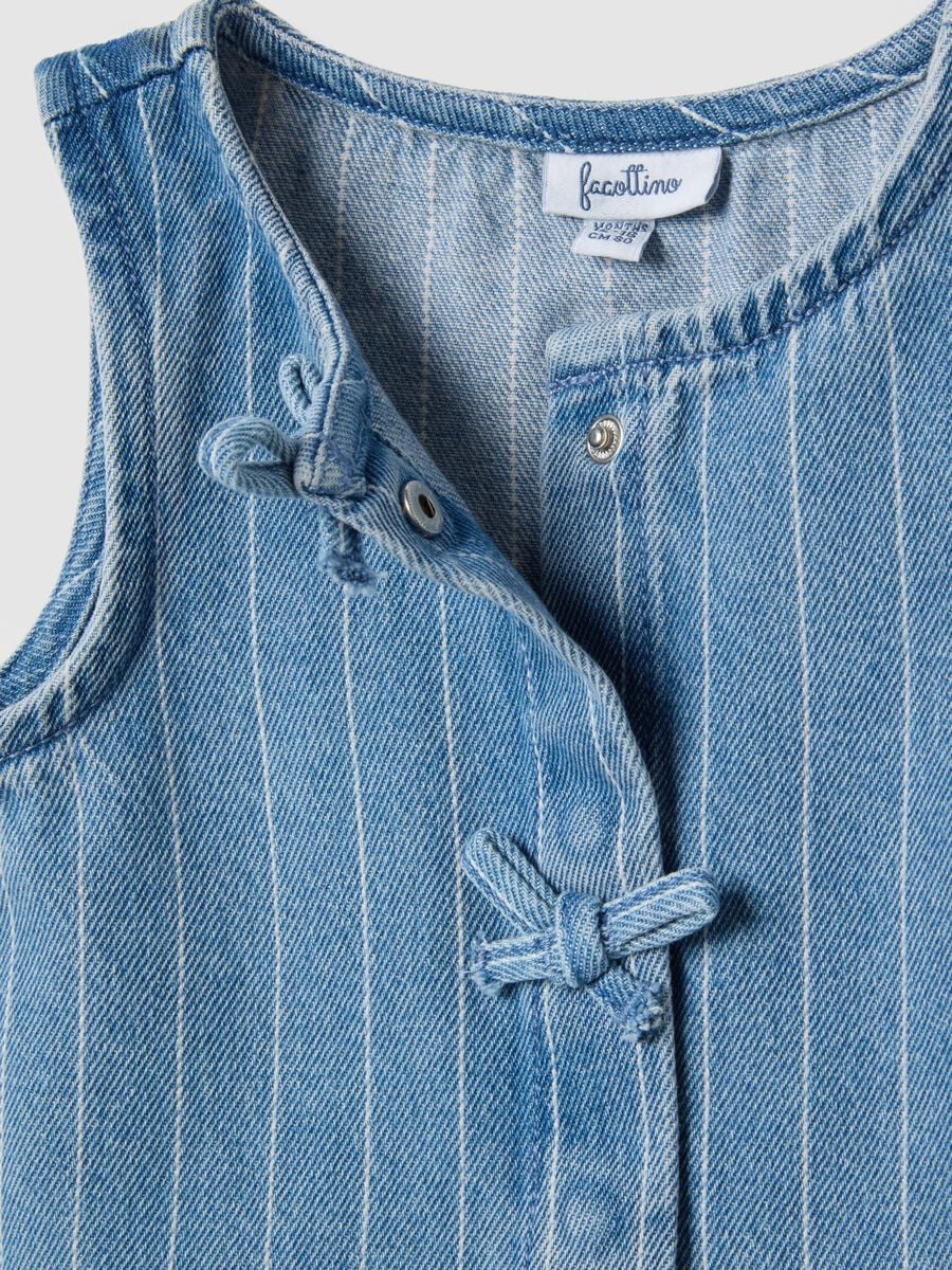 Blue denim regular fit cotton blend dress for toddler_2