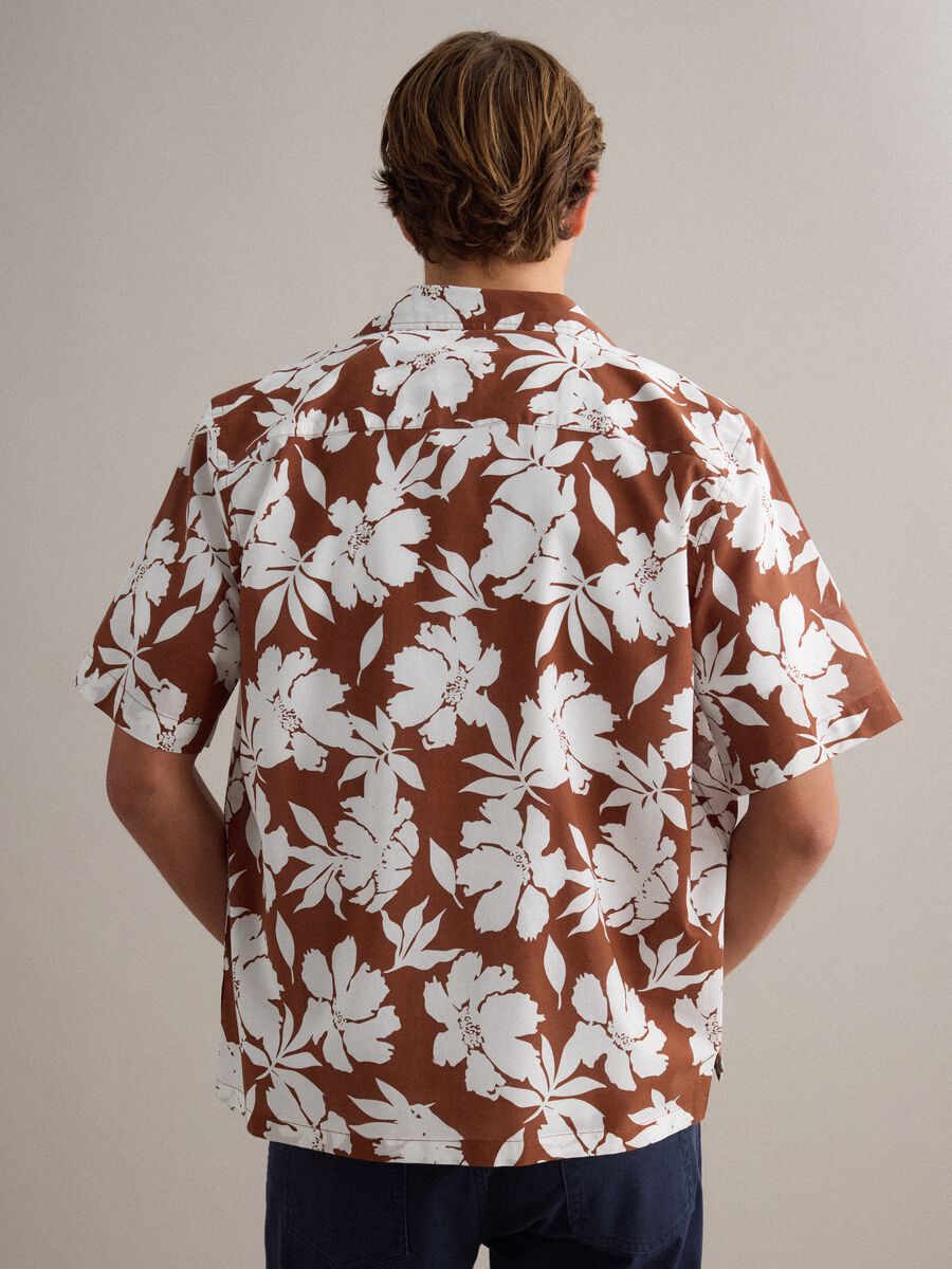 Multicolour regular-fit pure cotton shirt with floral print_3