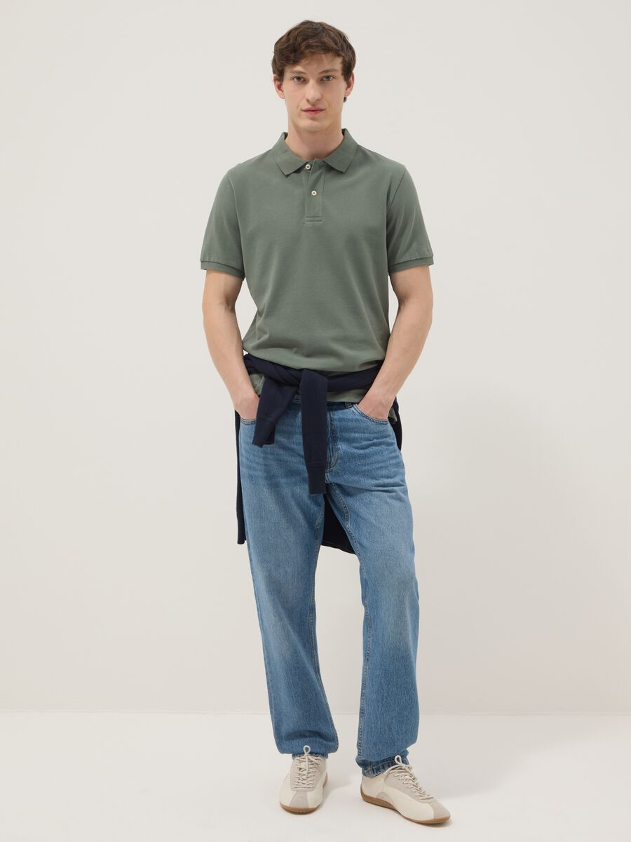Green short-sleeved polo shirt in pure organic cotton_2