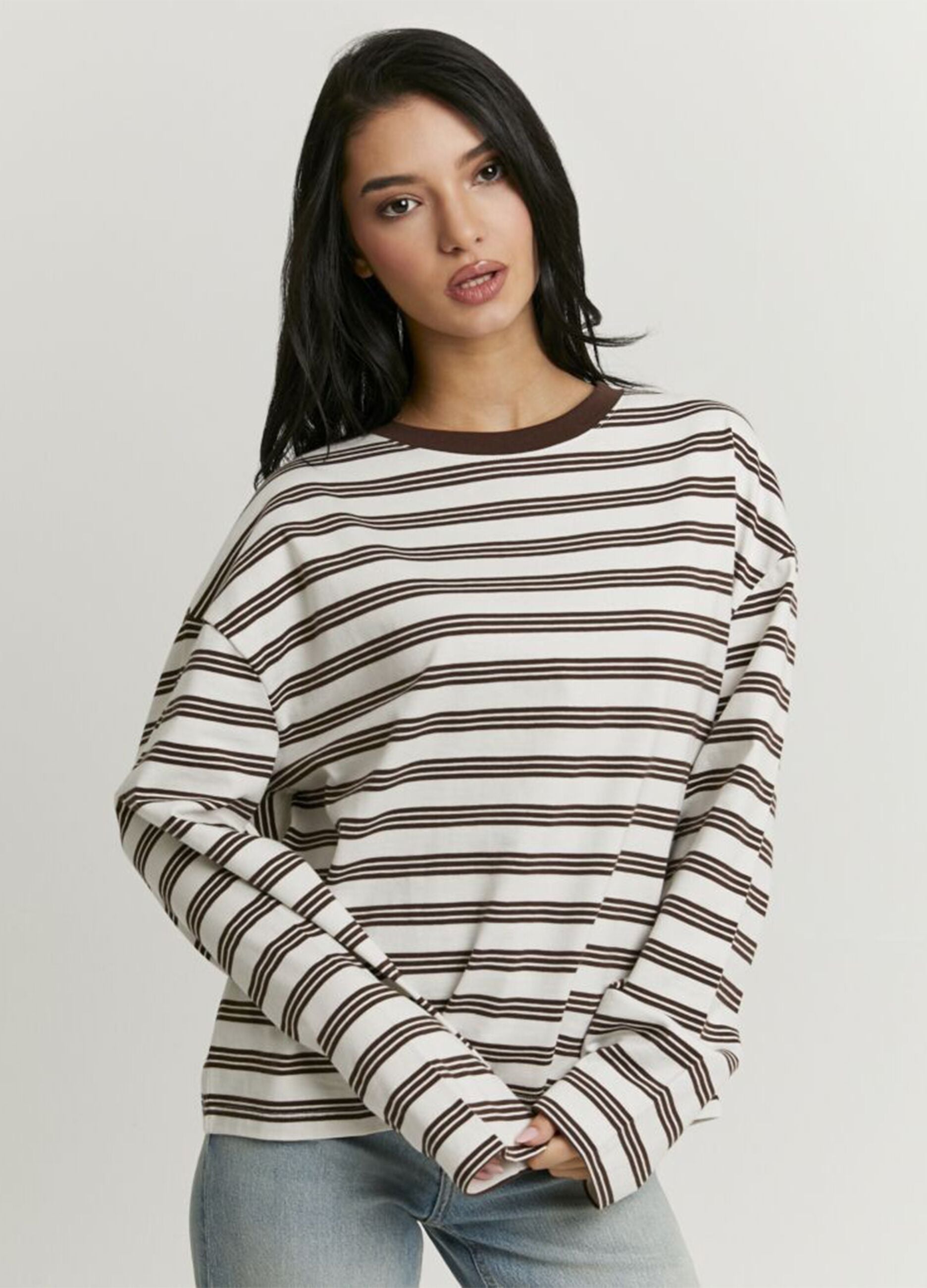 White pure cotton regular-fit T-shirt with brown stripes