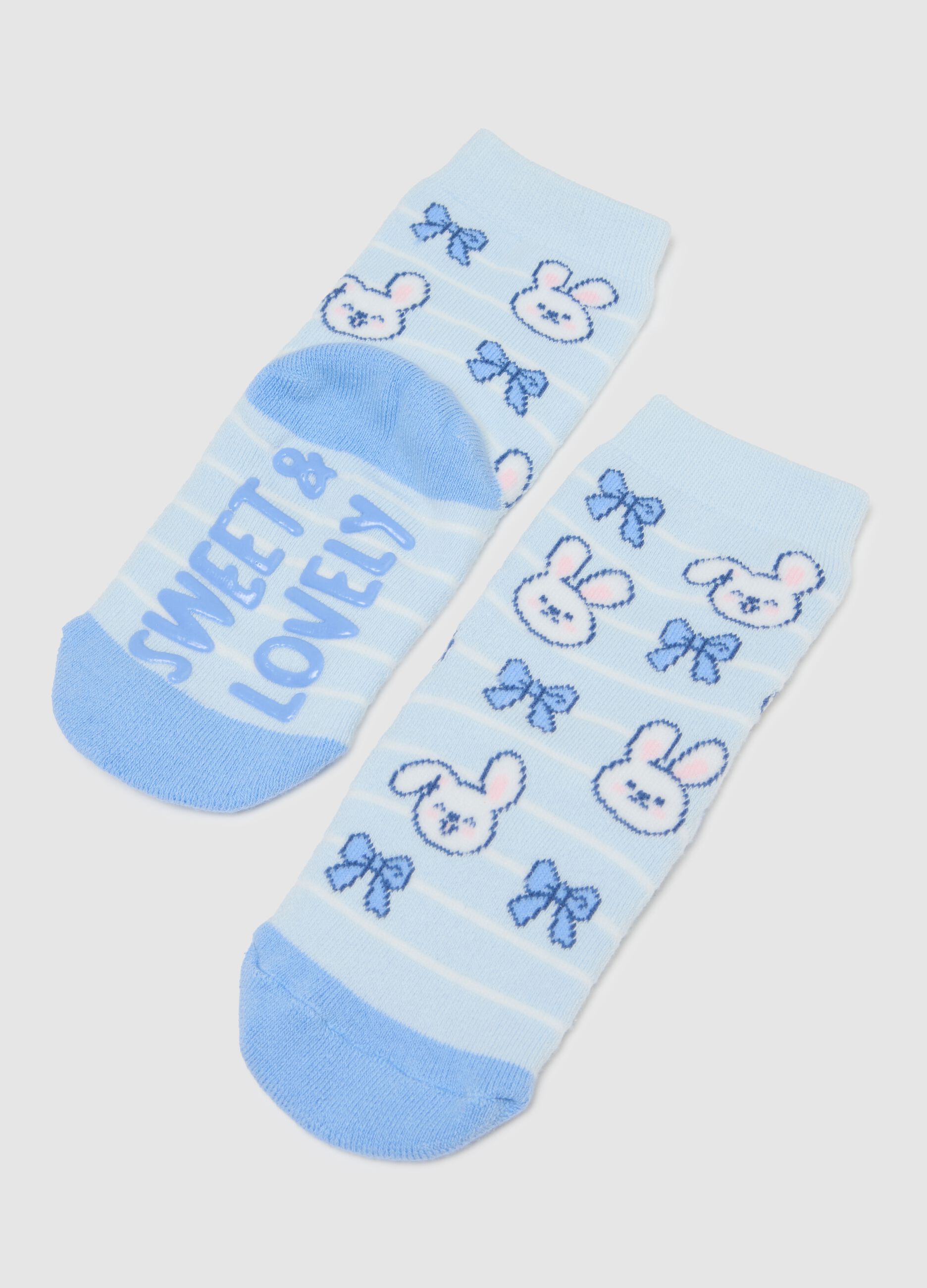 Pack of multicolour cotton stretch socks for girls with designs