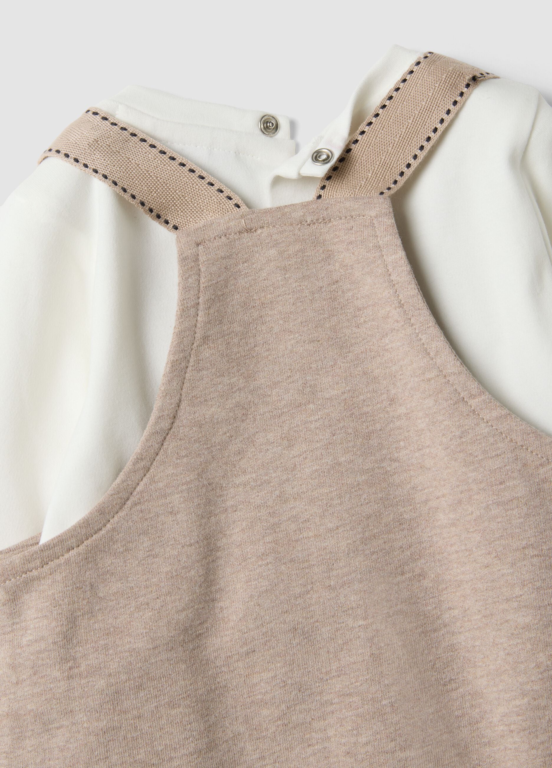 White and beige organic cotton baby set with dungarees