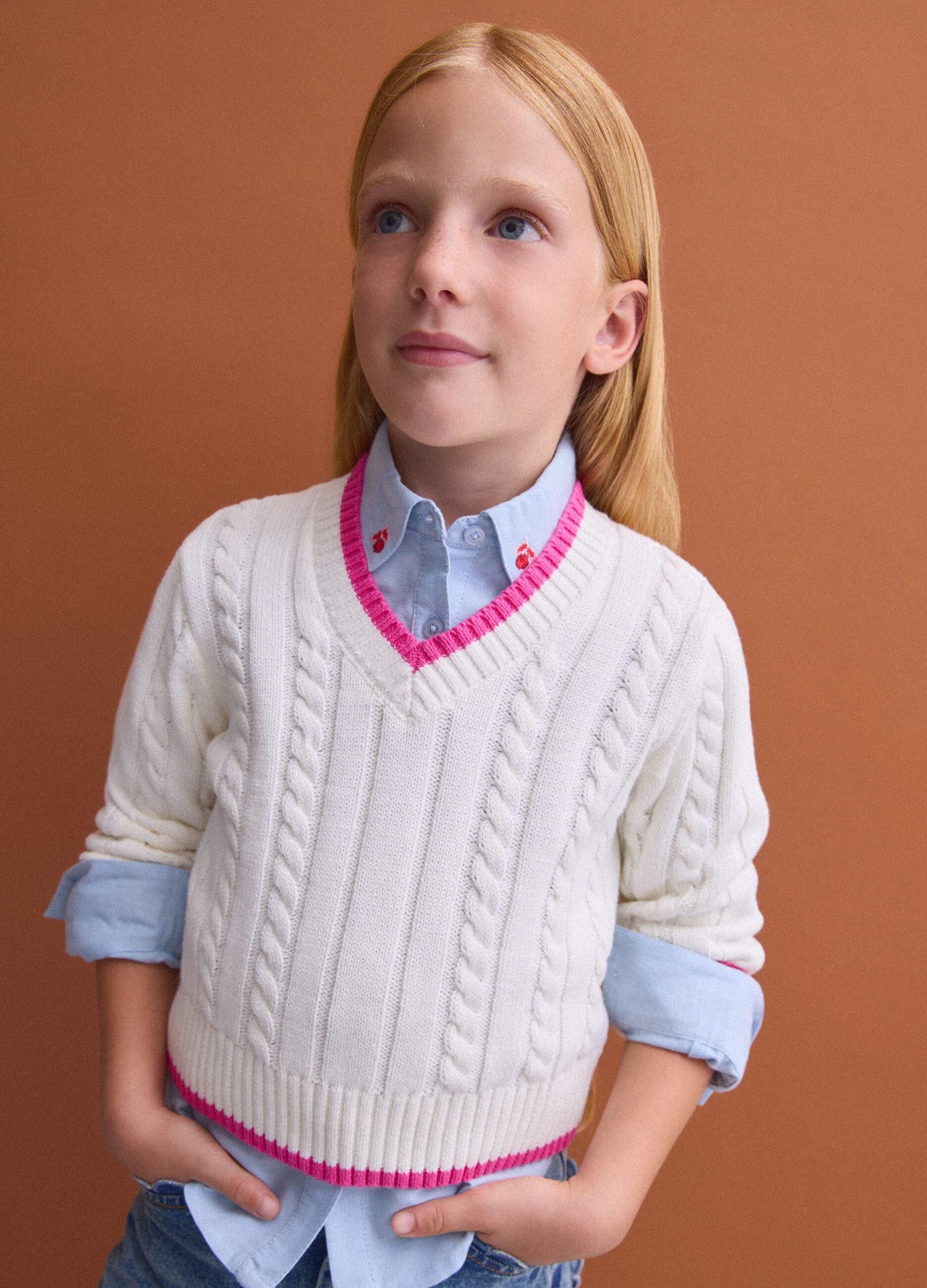 White pure cotton cable-knit V-neck jumper for girls