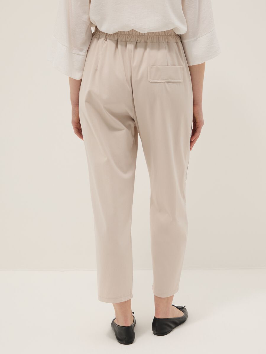 Beige regular-fit stretch cotton trousers with elasticated waist_2