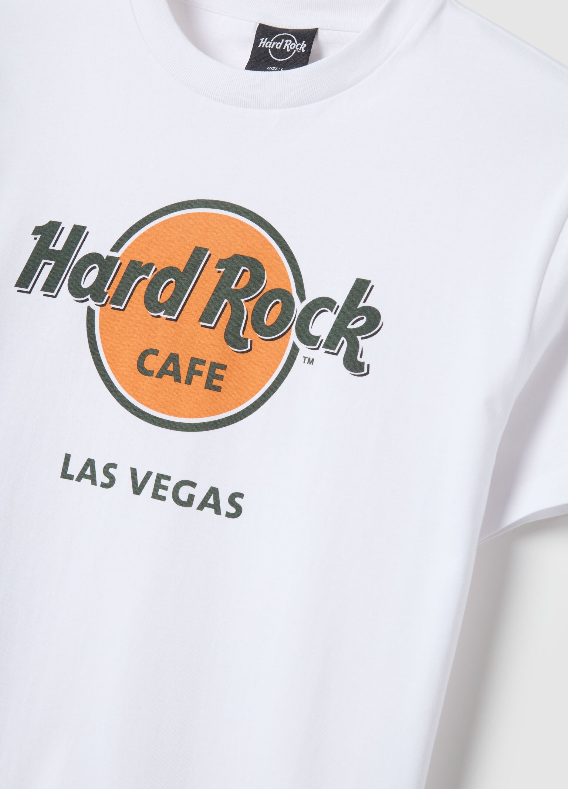 White pure cotton regular fit t-shirt with Hard Rock Cafe logo
