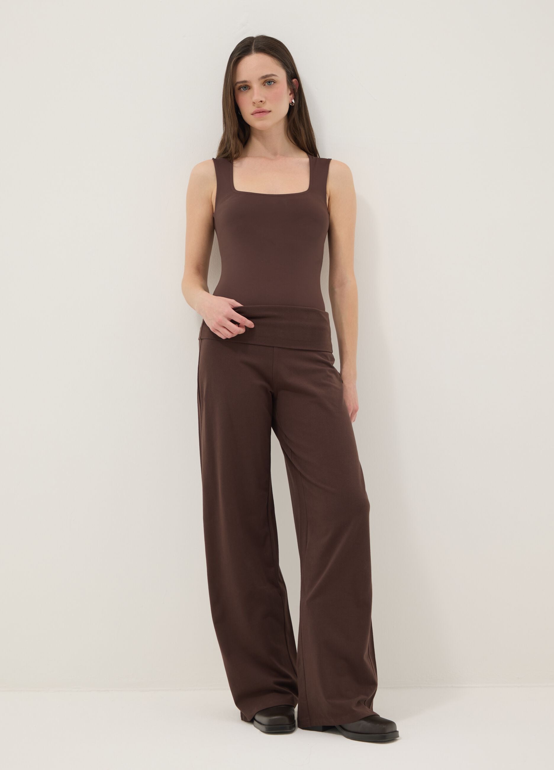 Wide leg stretchy cotton brown jogger trousers