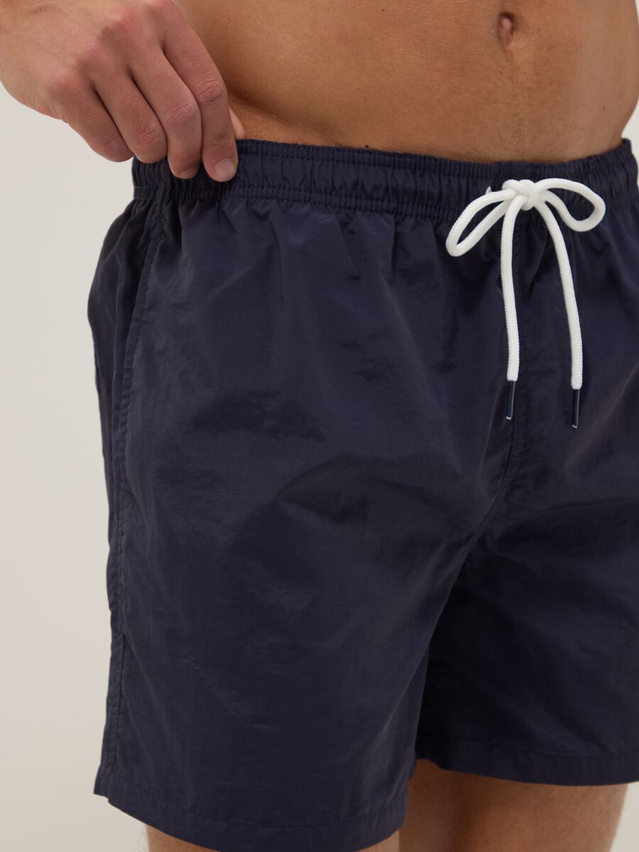 Blue regular-fit swim shorts with drawstring_3