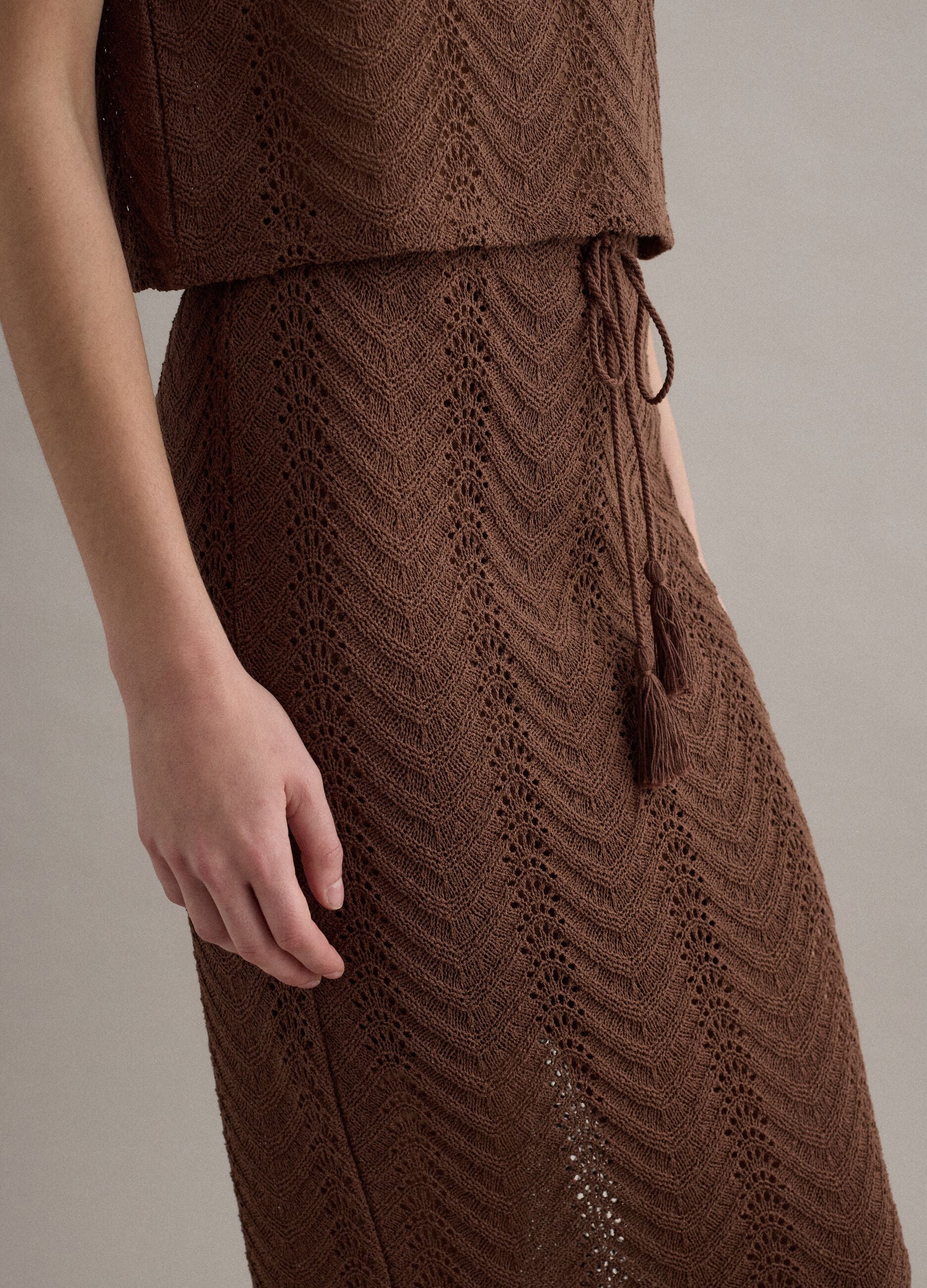 Brown maxi skirt in a regular fit with openwork design