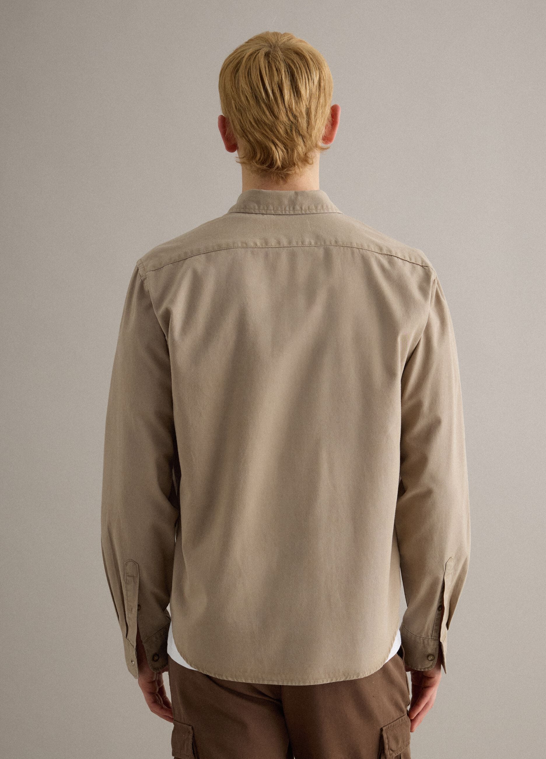 Beige oversized long sleeve shirt in Lyocell and cotton