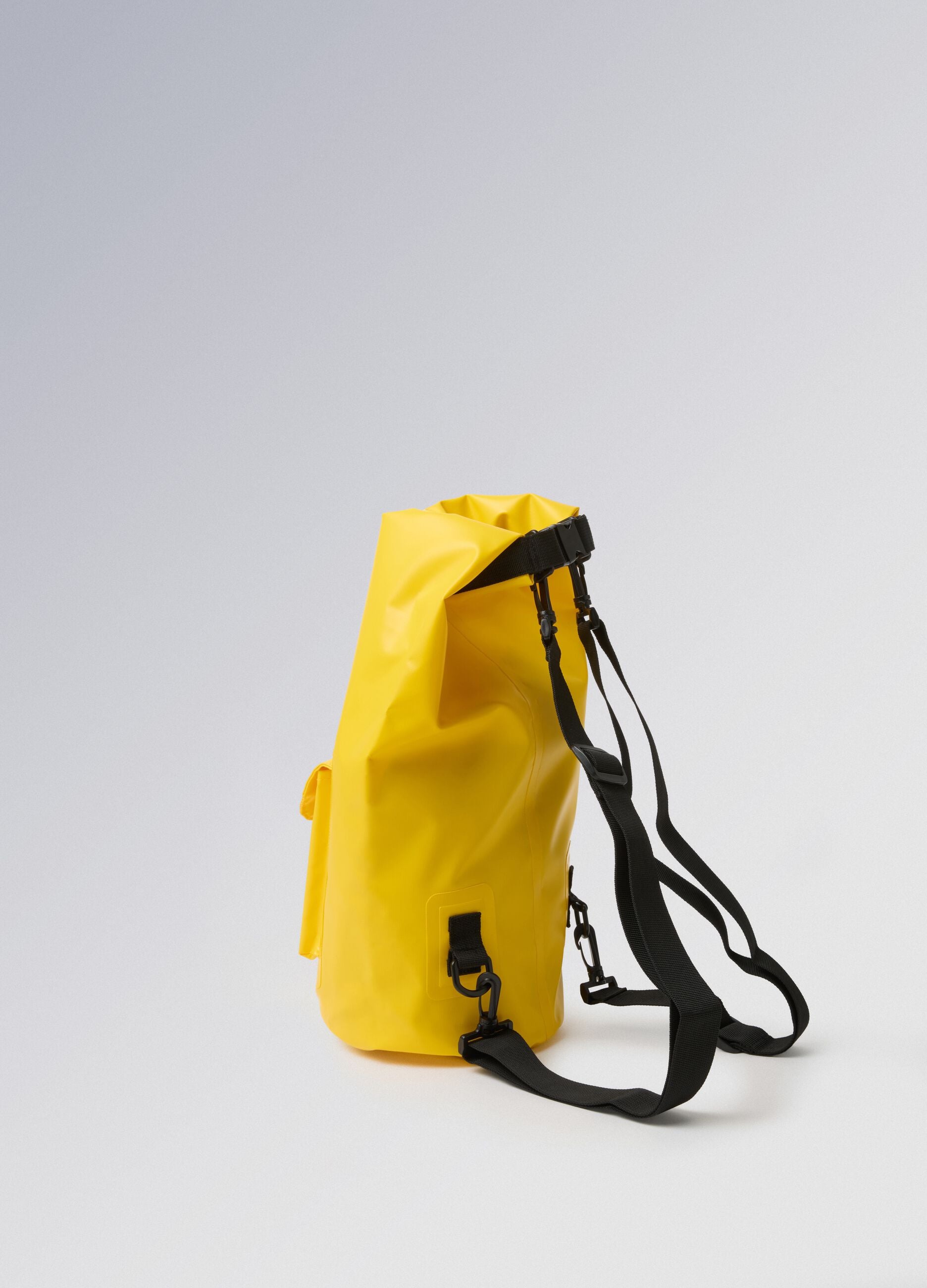 ALTAVIA SAILING waterproof backpack in yellow with front pocket