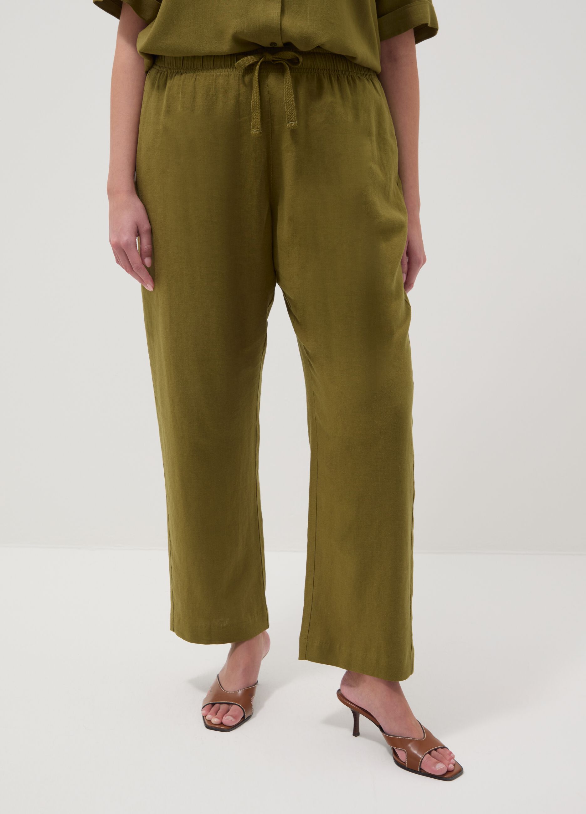 Green Linen Blend Regular Fit Trousers