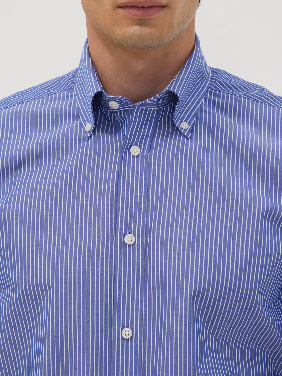 Blue cotton-blend button-down collar shirt, slim fit, easy iron_1