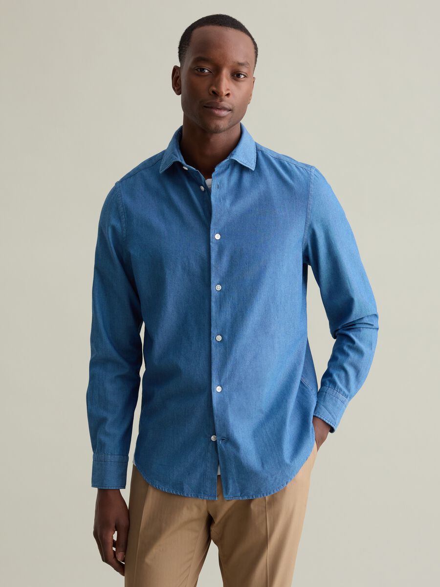 Regular-fit shirt in chambray denim_0