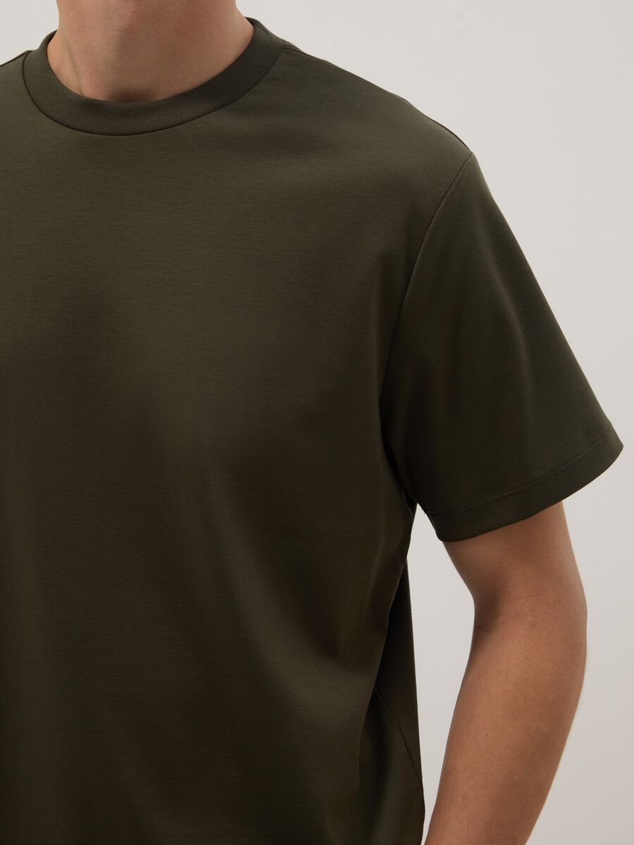 Green crew neck T-shirt in pure cotton regular fit_3