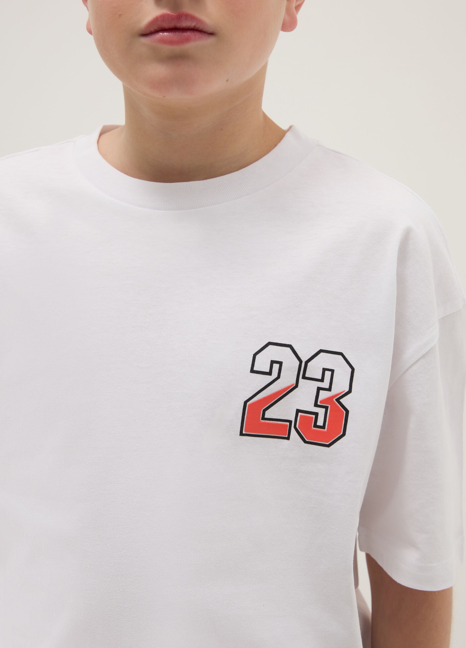 Oversized white cotton kids' T-shirt with print