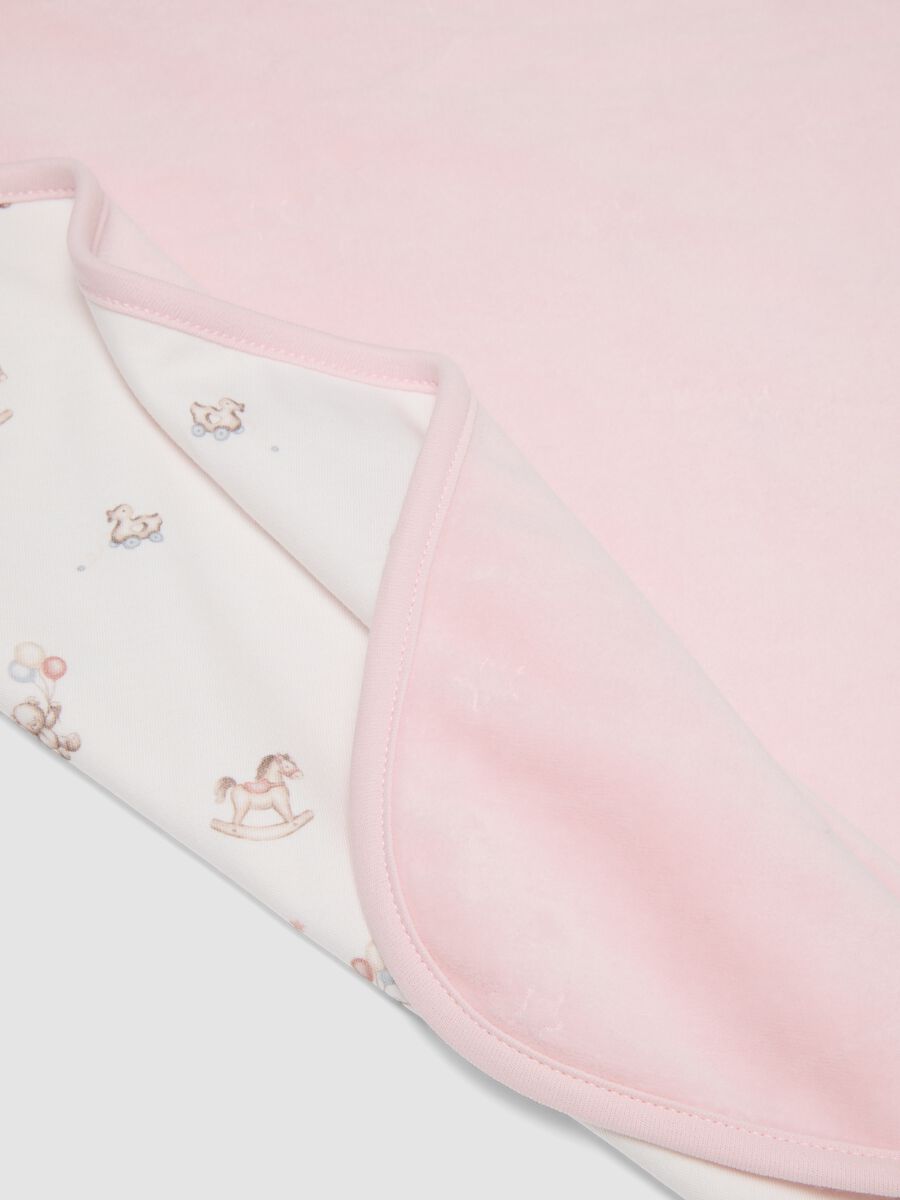 Pink printed organic cotton-blend blanket for baby girl_2