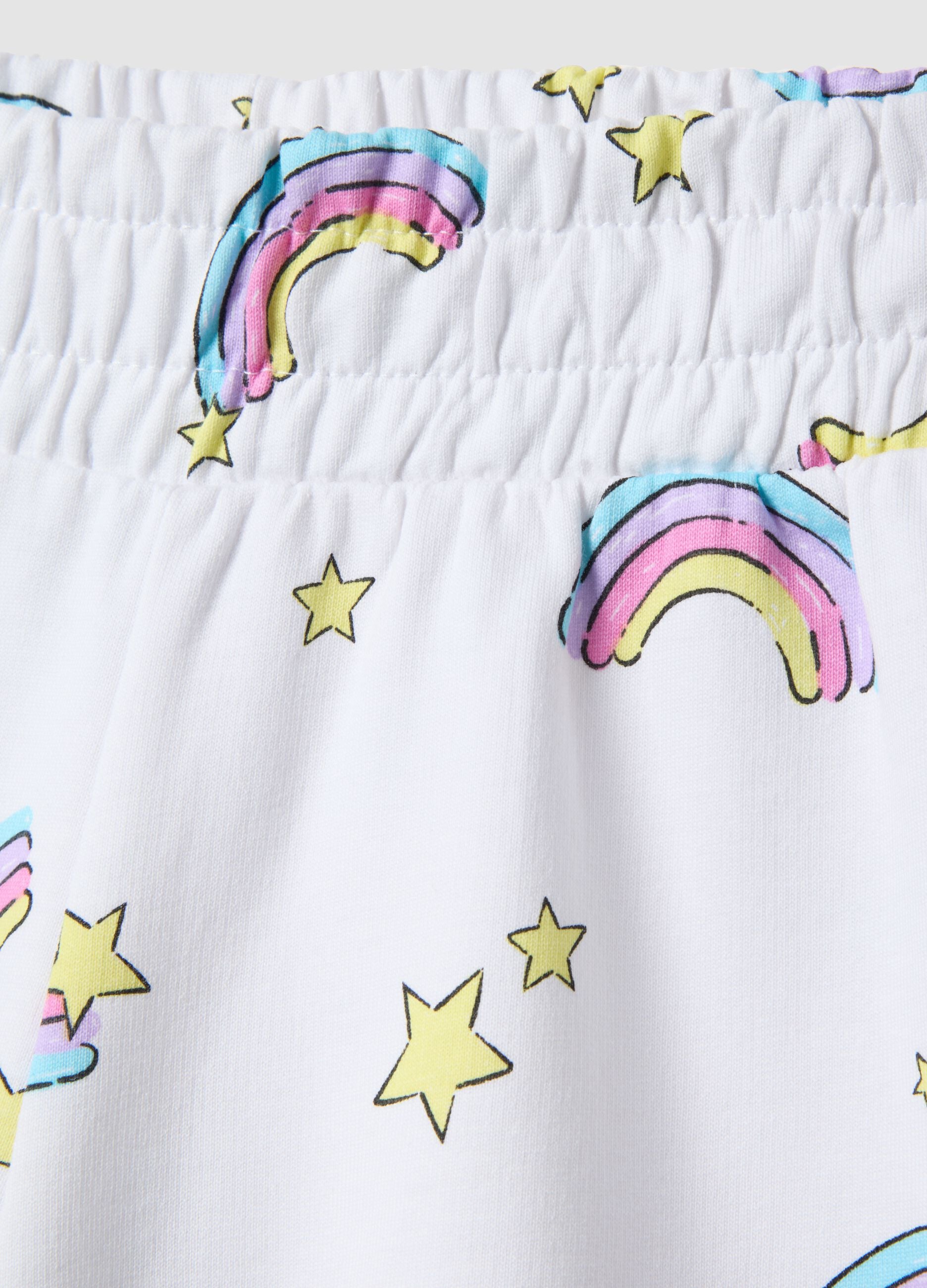 Girls' regular fit white pure cotton shorts with rainbows