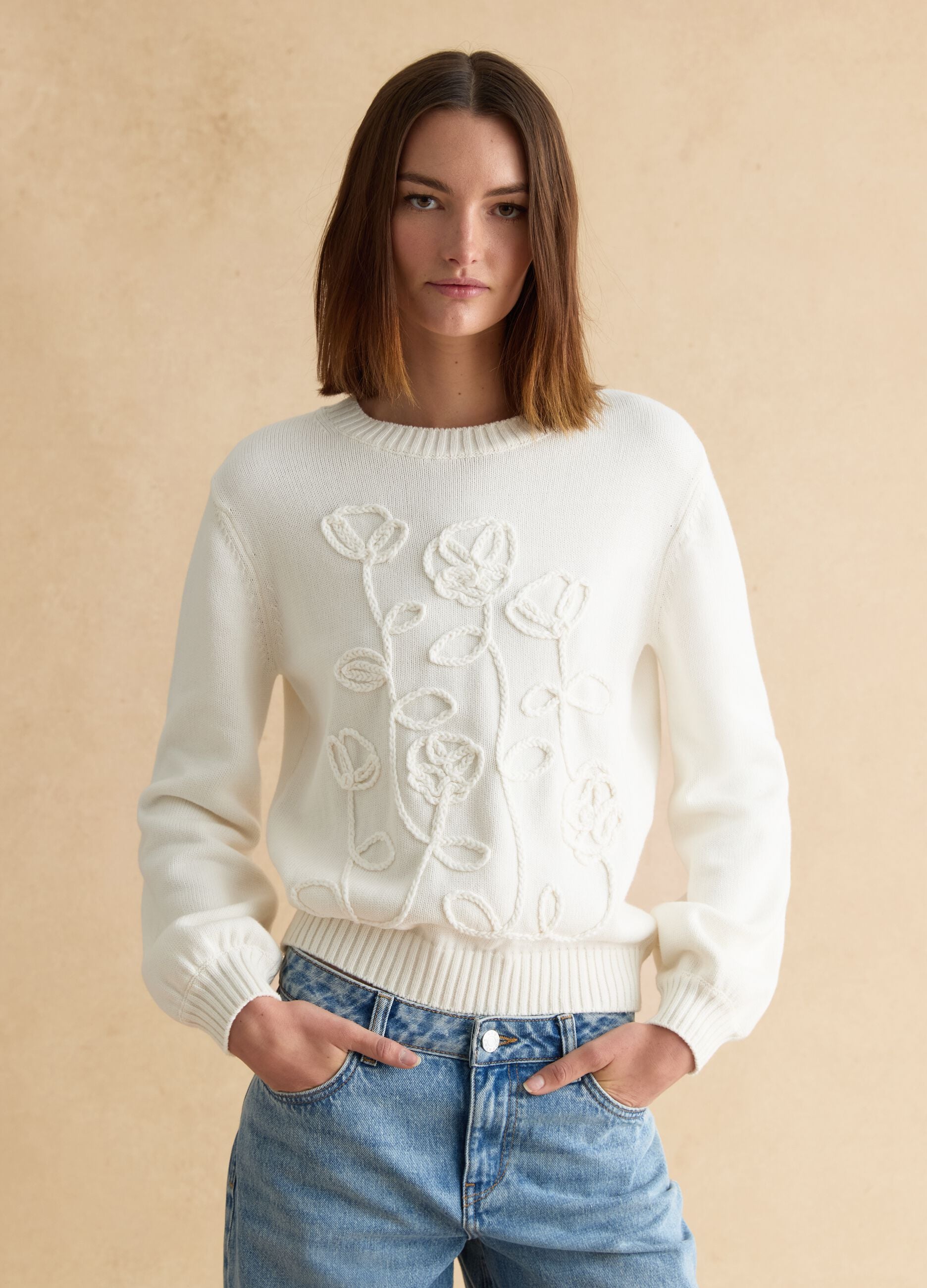 White pure cotton sweater with floral design regular fit