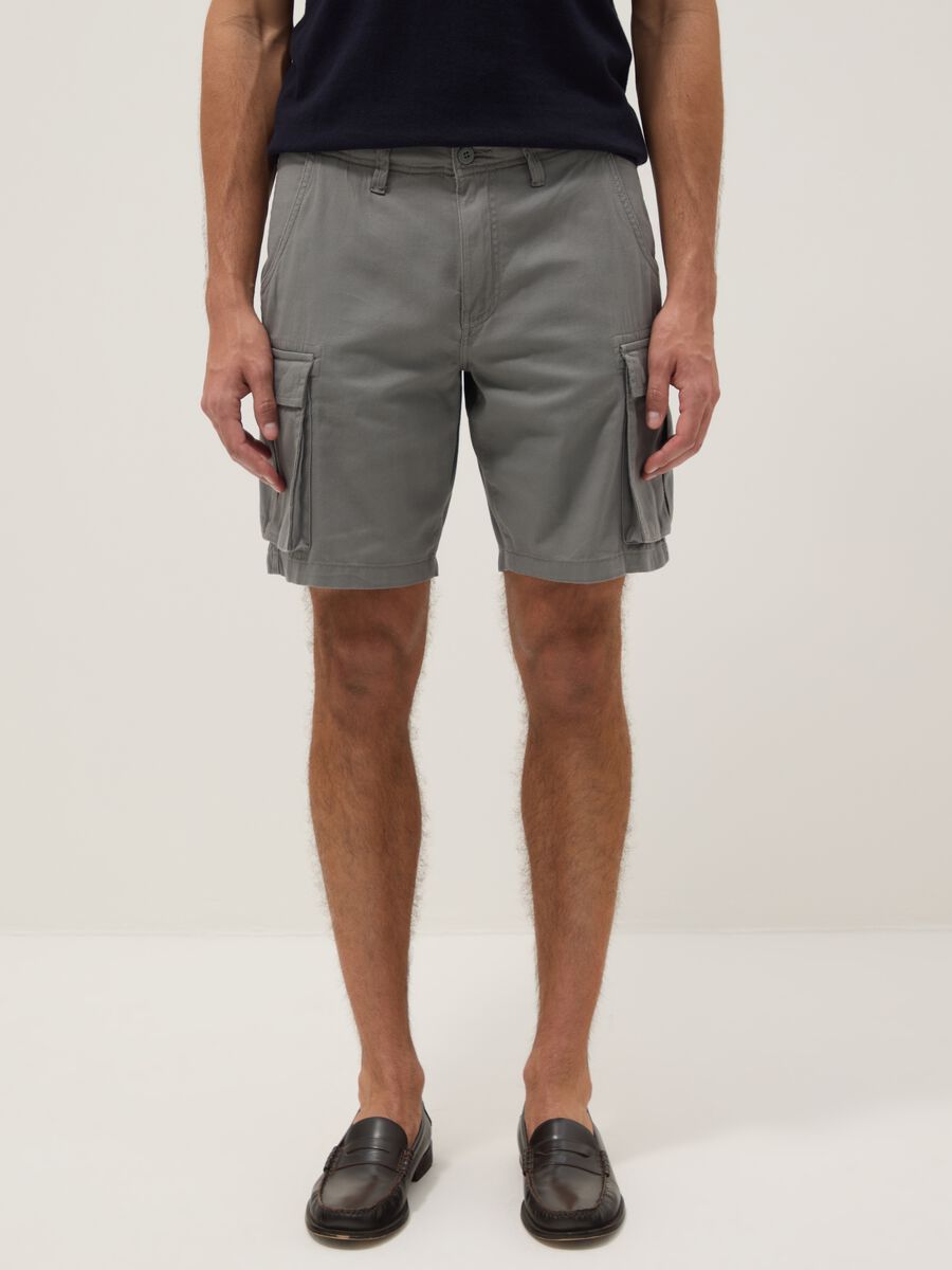 Grey pure cotton regular-fit cargo shorts_2