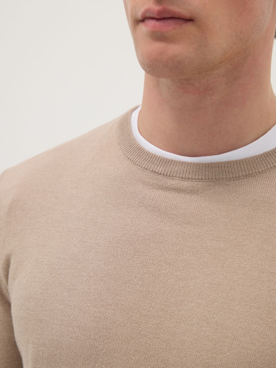 Beige crew neck pullover in regular fit cotton blend_3