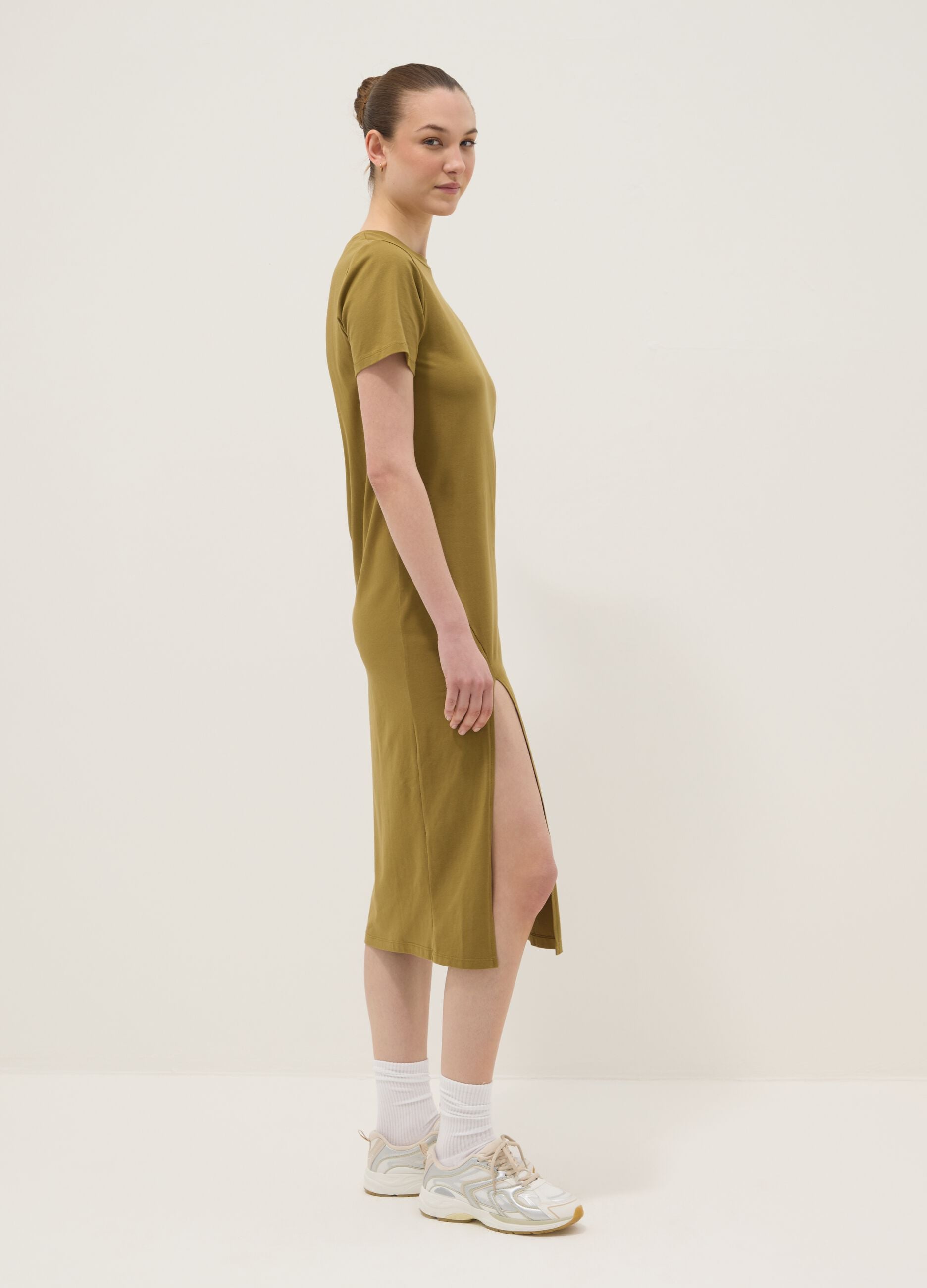 Green midi dress in stretch cotton with side slit