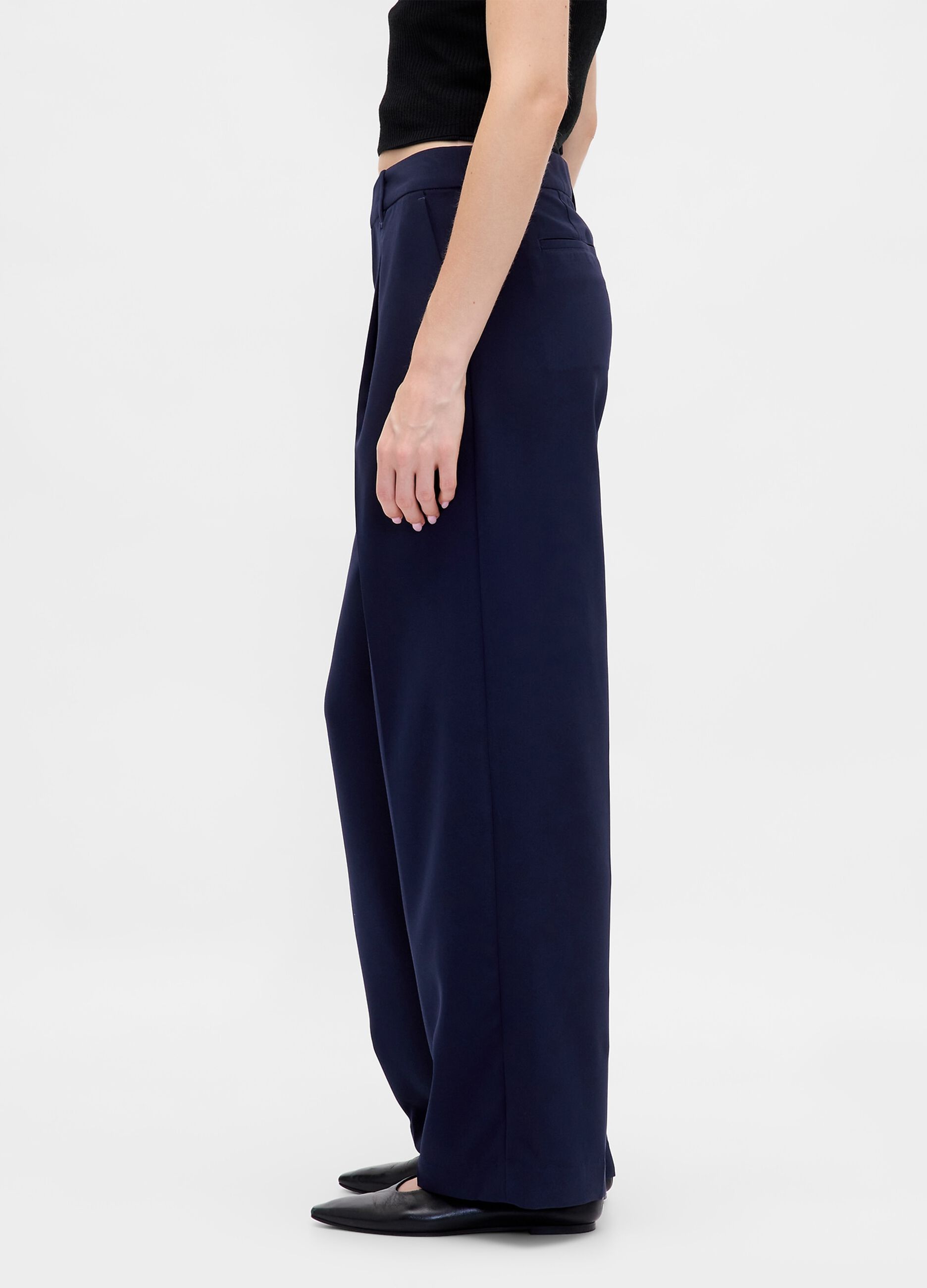 Wide-leg blue trousers in stretchy fabric
