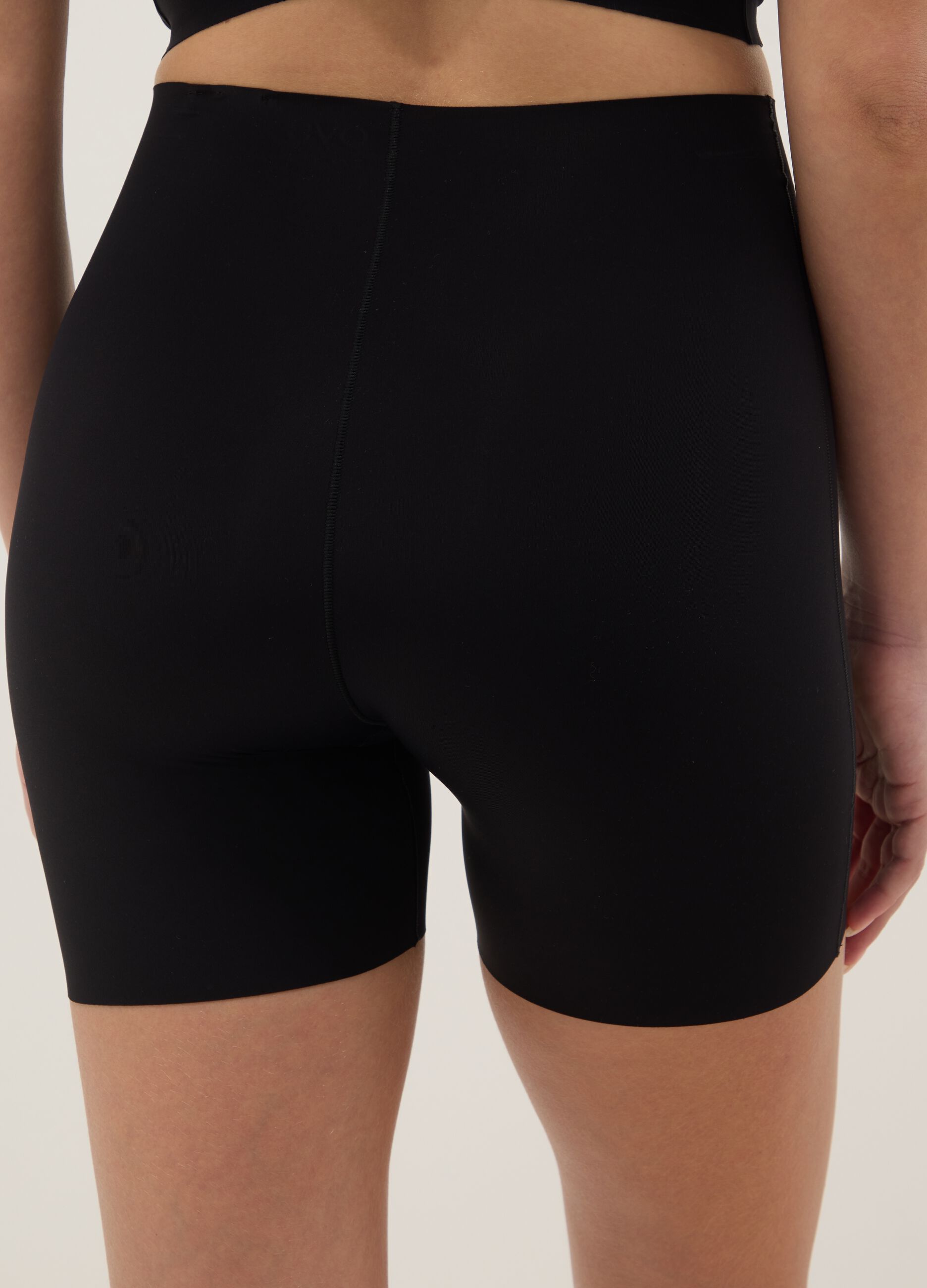 Black high-waist briefs