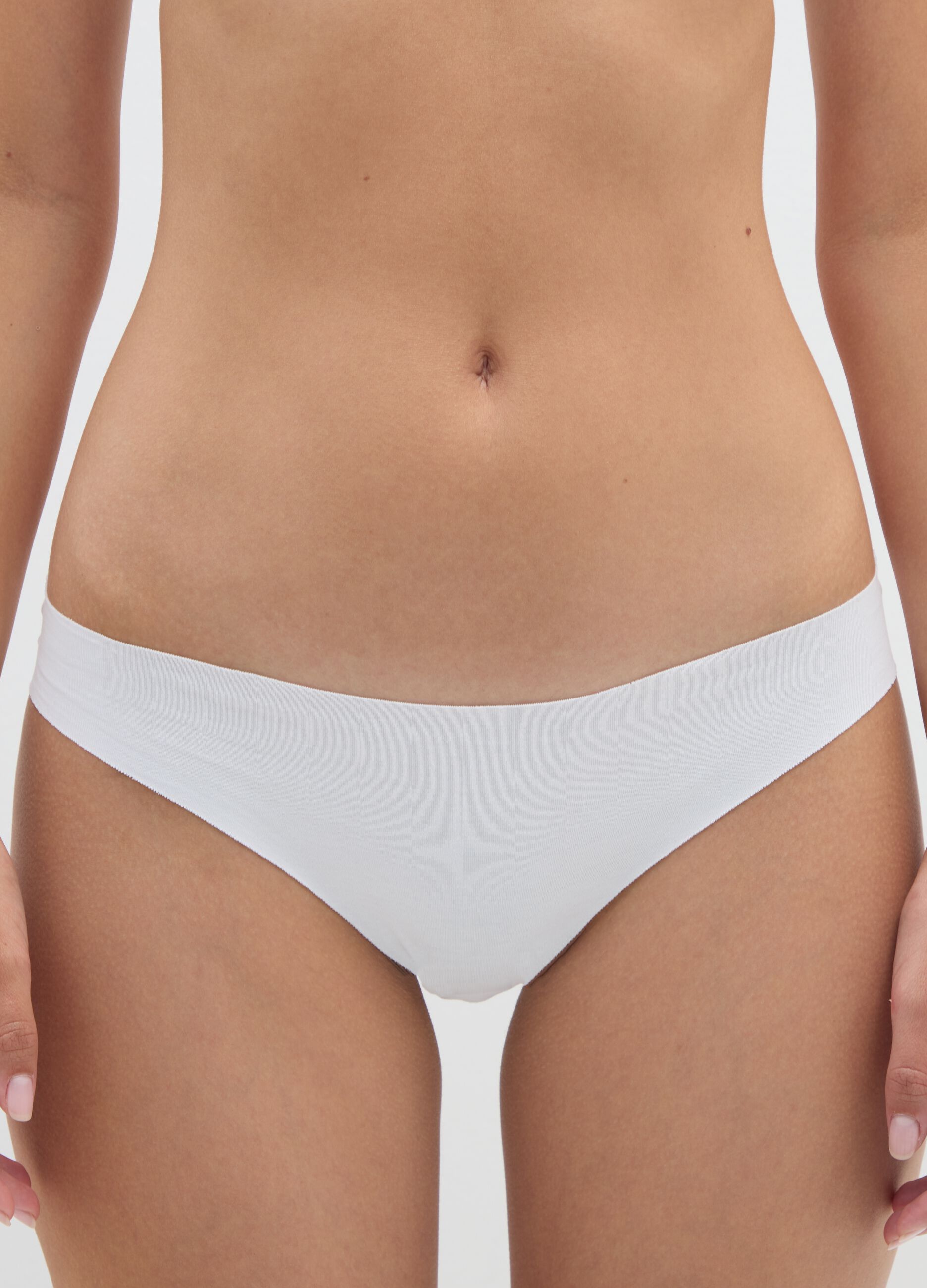 Low-rise white stretch cotton briefs