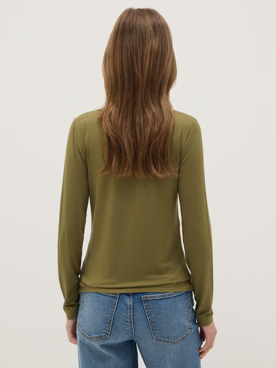 T-shirt girocollo verde a maniche lunghe regular fit_2