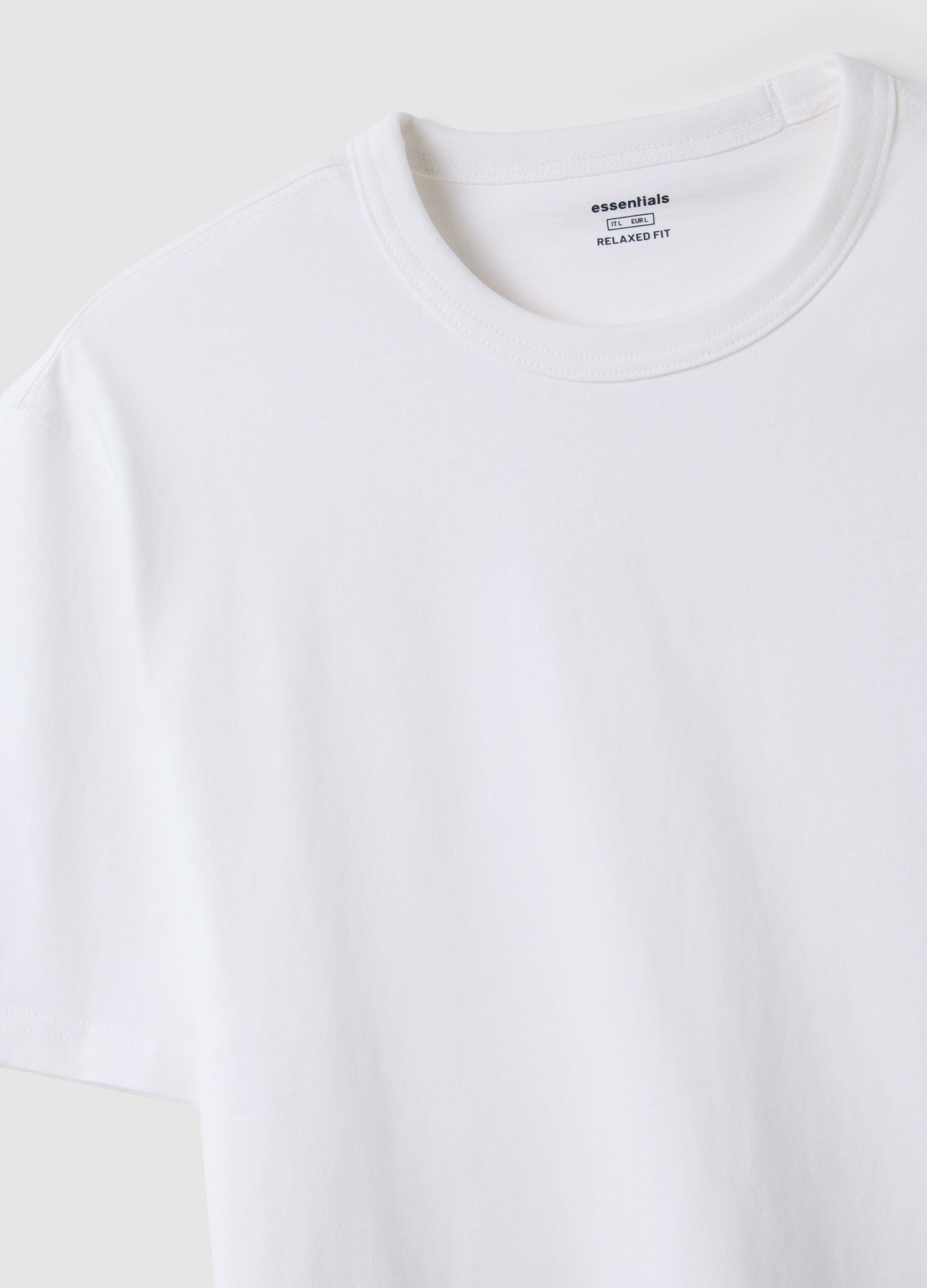 White pure cotton T-shirt with relaxed fit and finished crew neck