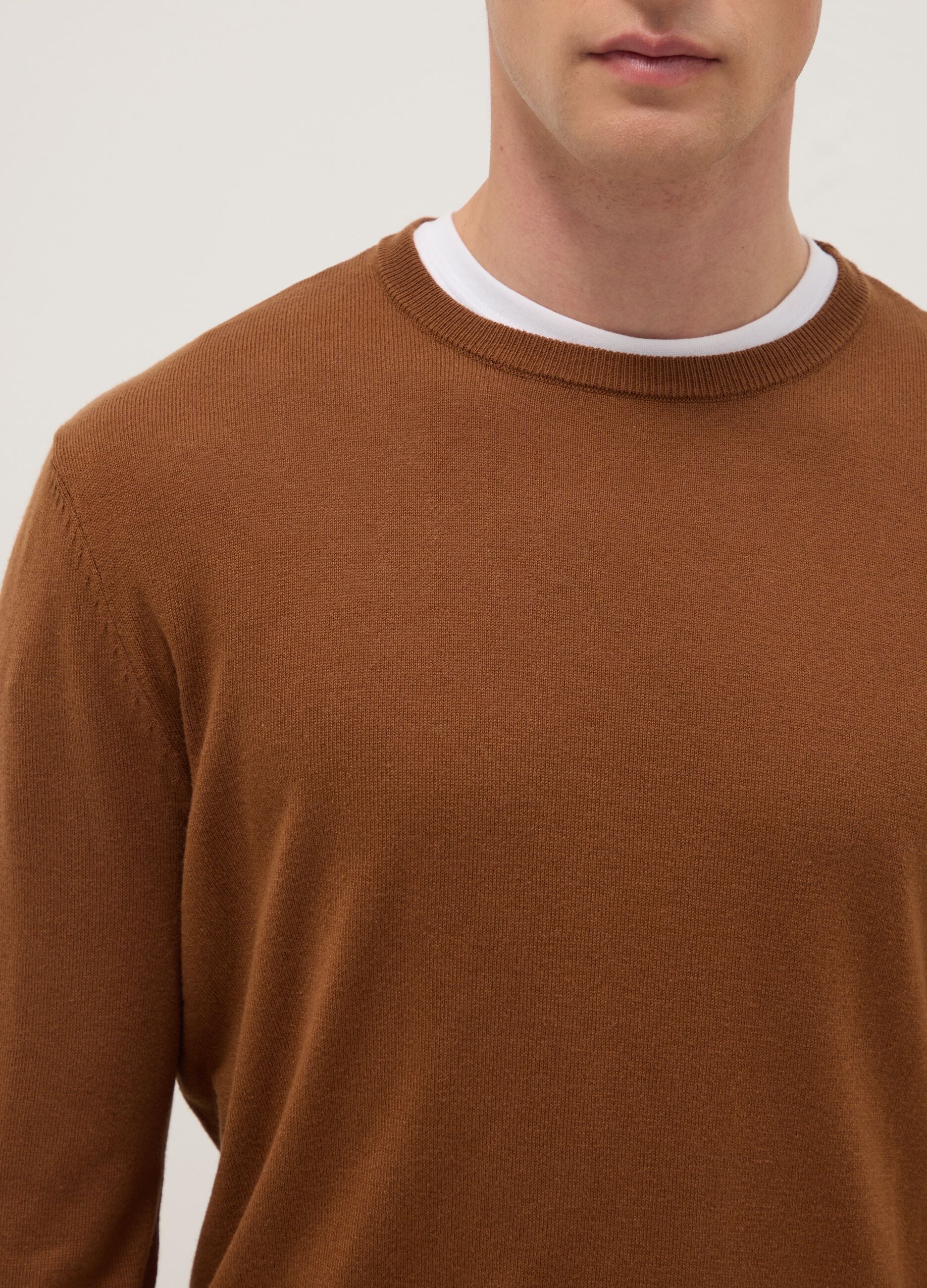 Brown crew neck pullover in regular fit cotton blend