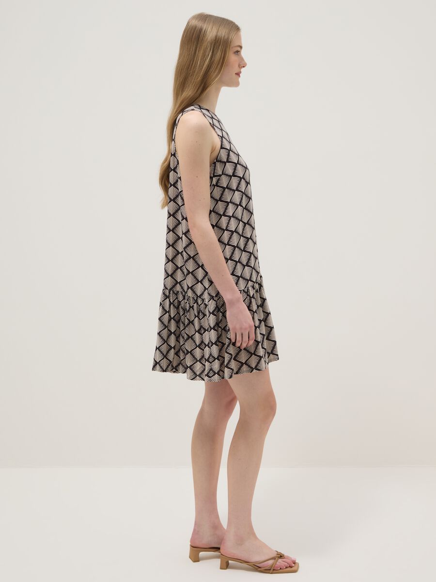 Multicolour dress with geometric pattern_1