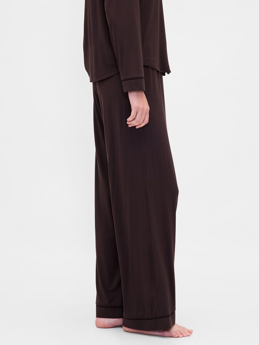 Brown Pyjama in Stretch Modal Fabric_3
