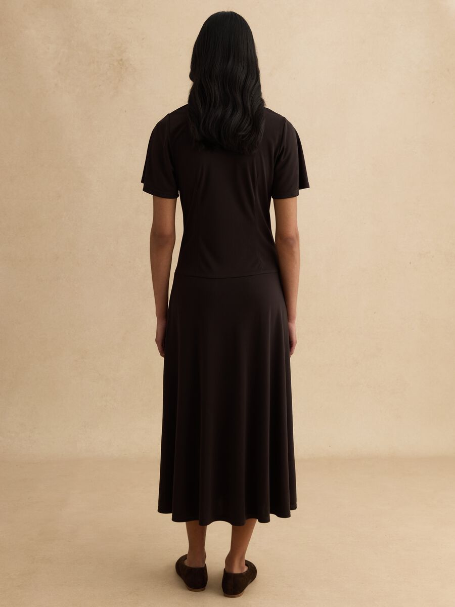 Black Dress with Ruched V-Neckline_2