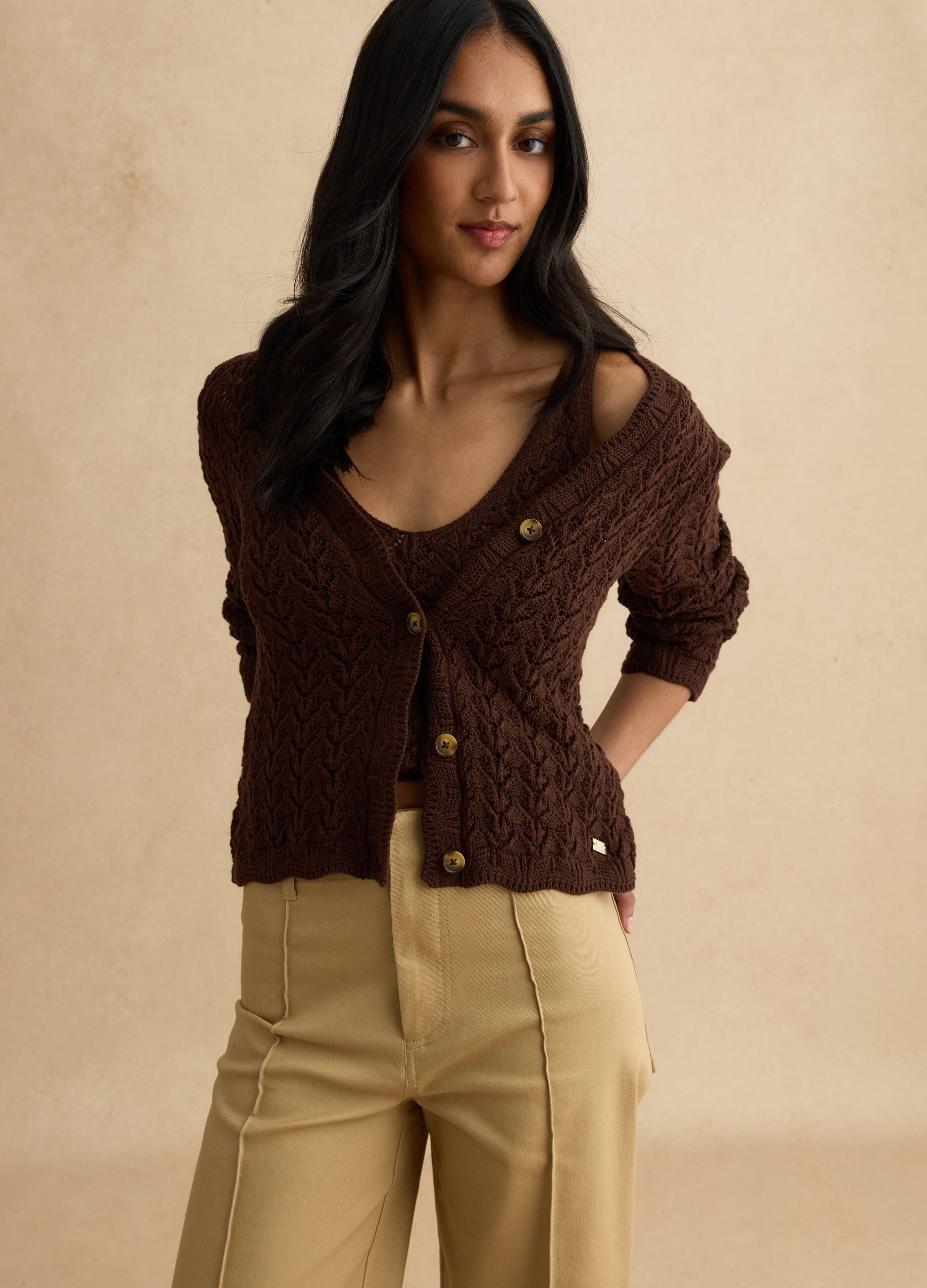 Cardigan marrone deep V in crochet di puro cotone regular fit