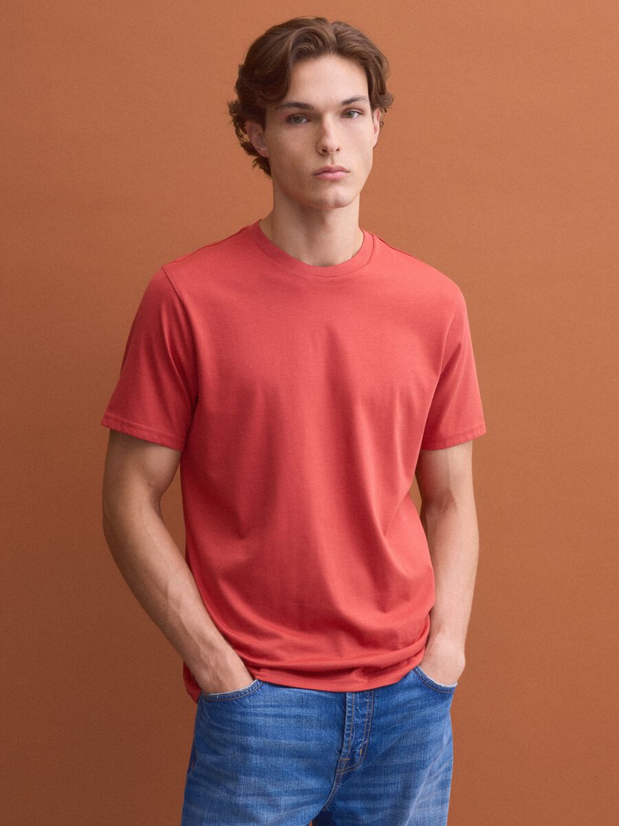 Red Supima cotton crew-neck T-shirt, regular fit_1