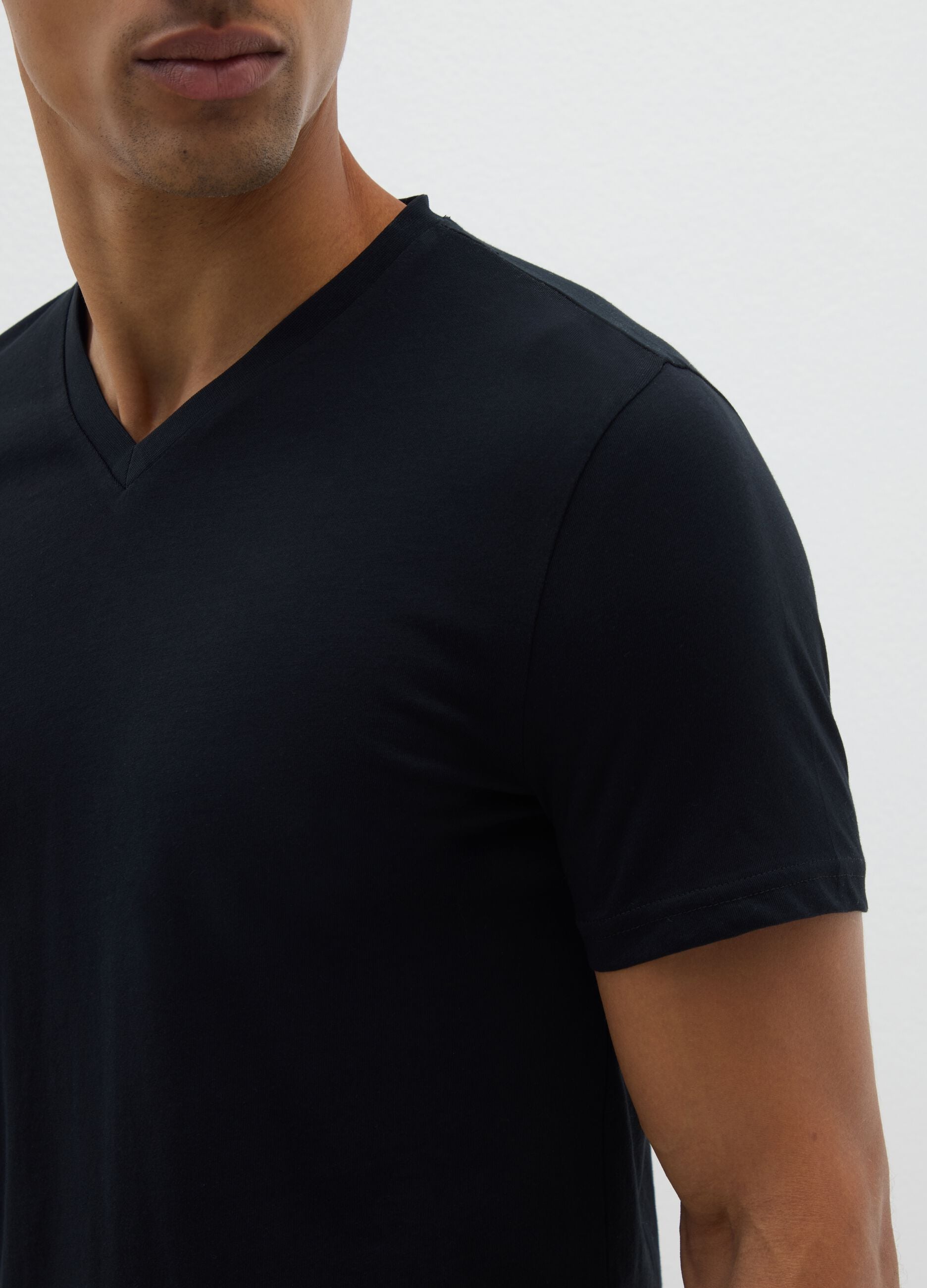 Black pure organic cotton V-neck T-shirt