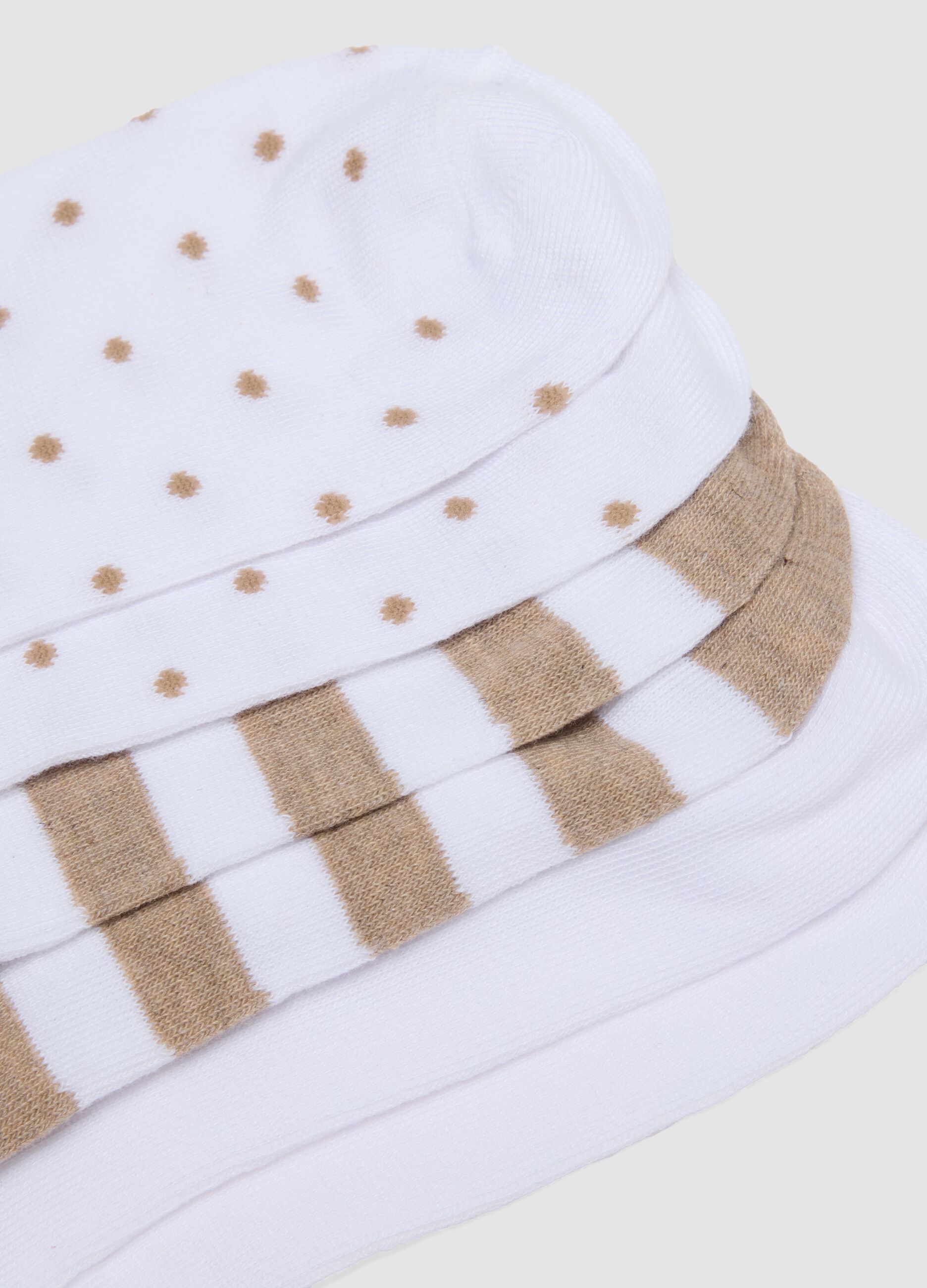 Multipack of seven beige no-show socks in stretch fabric