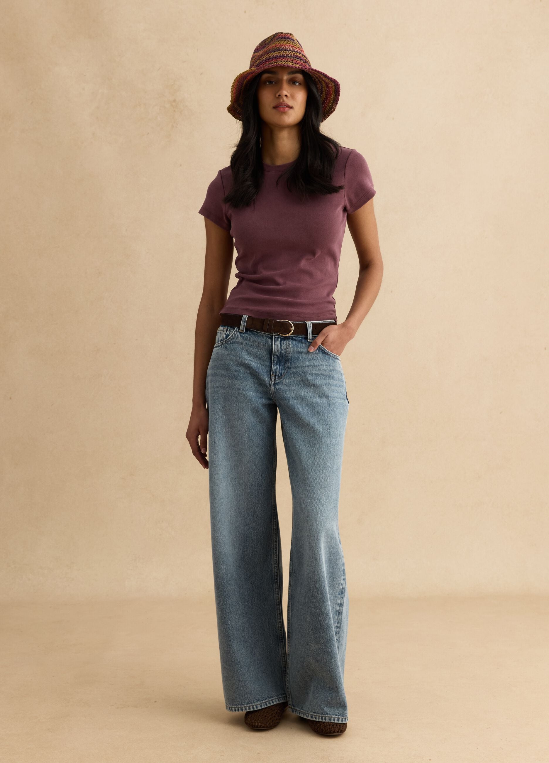 Fitted T-shirt in stretchy purple cotton