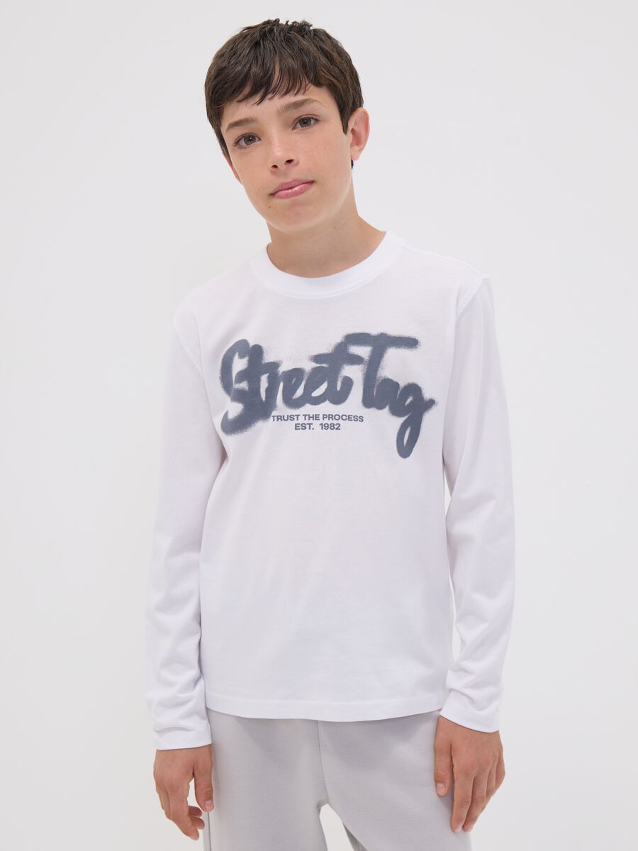 White organic cotton T-shirt with &ldquo;Street Tag&rdquo; print for boys_1