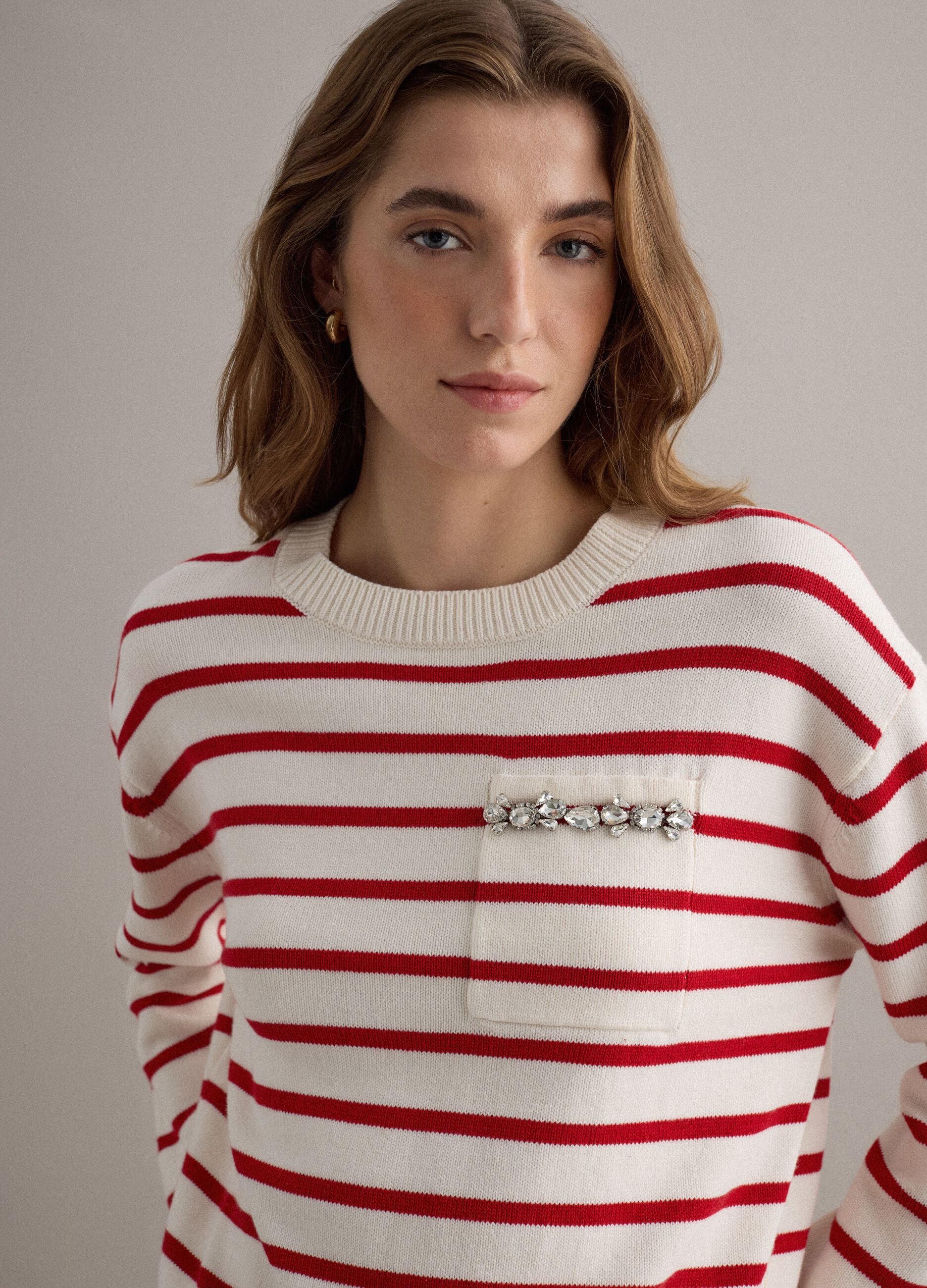 Beige jumper with red stripes in pure cotton regular fit