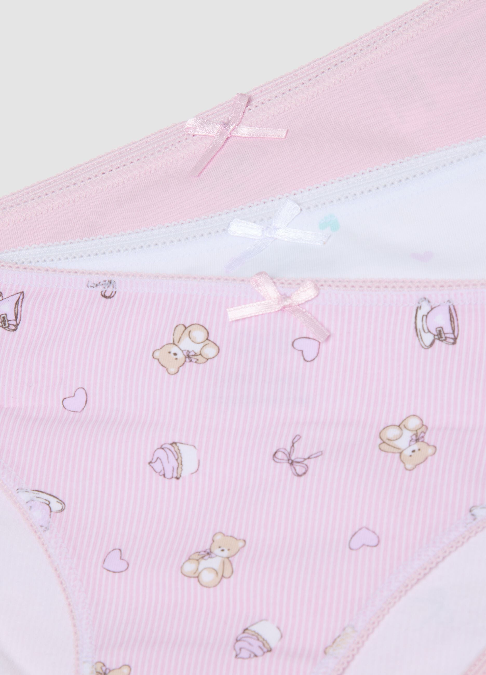 Pack of seven multicolour girls&rsquo; briefs in stretch organic cotton