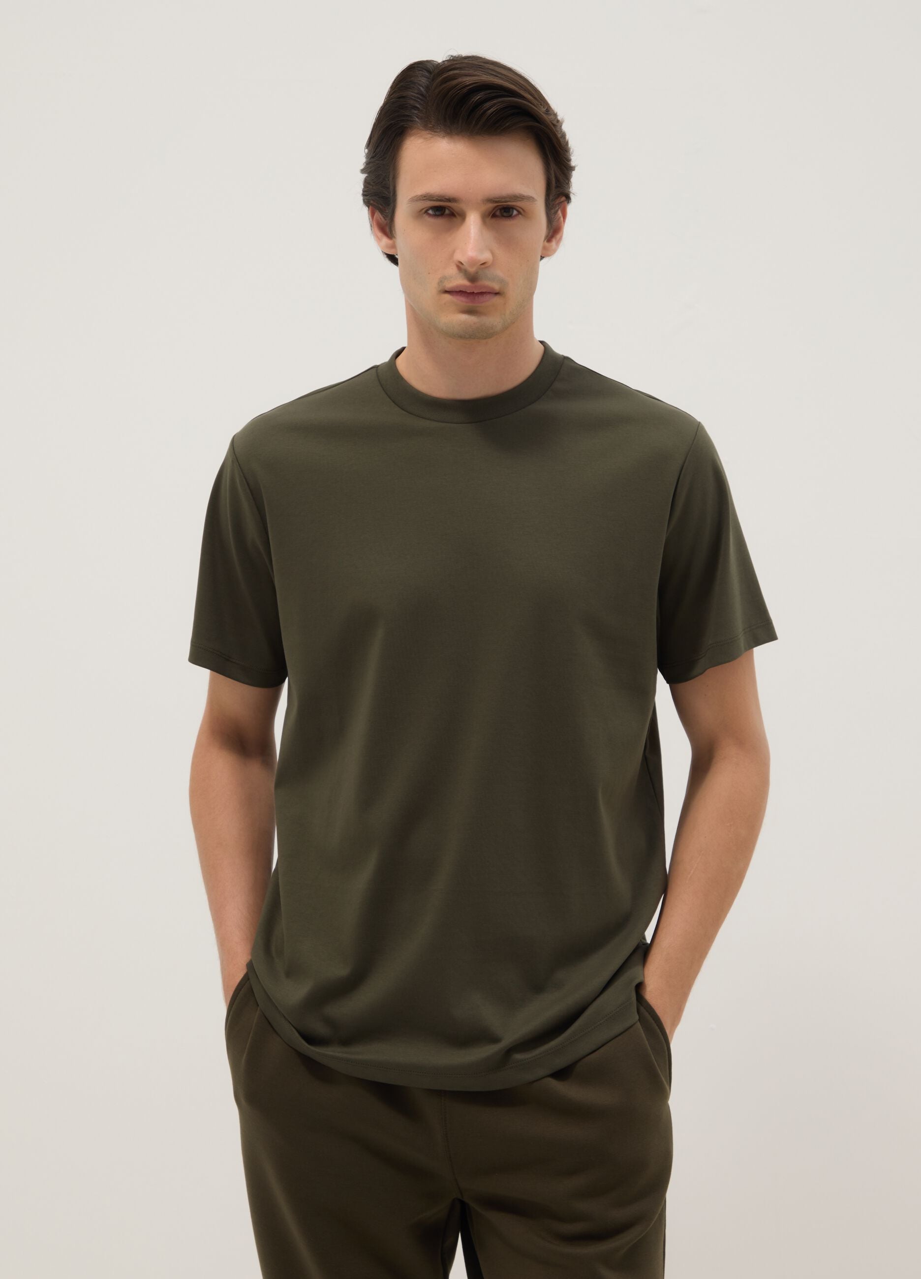 Green crew neck T-shirt in pure cotton regular fit