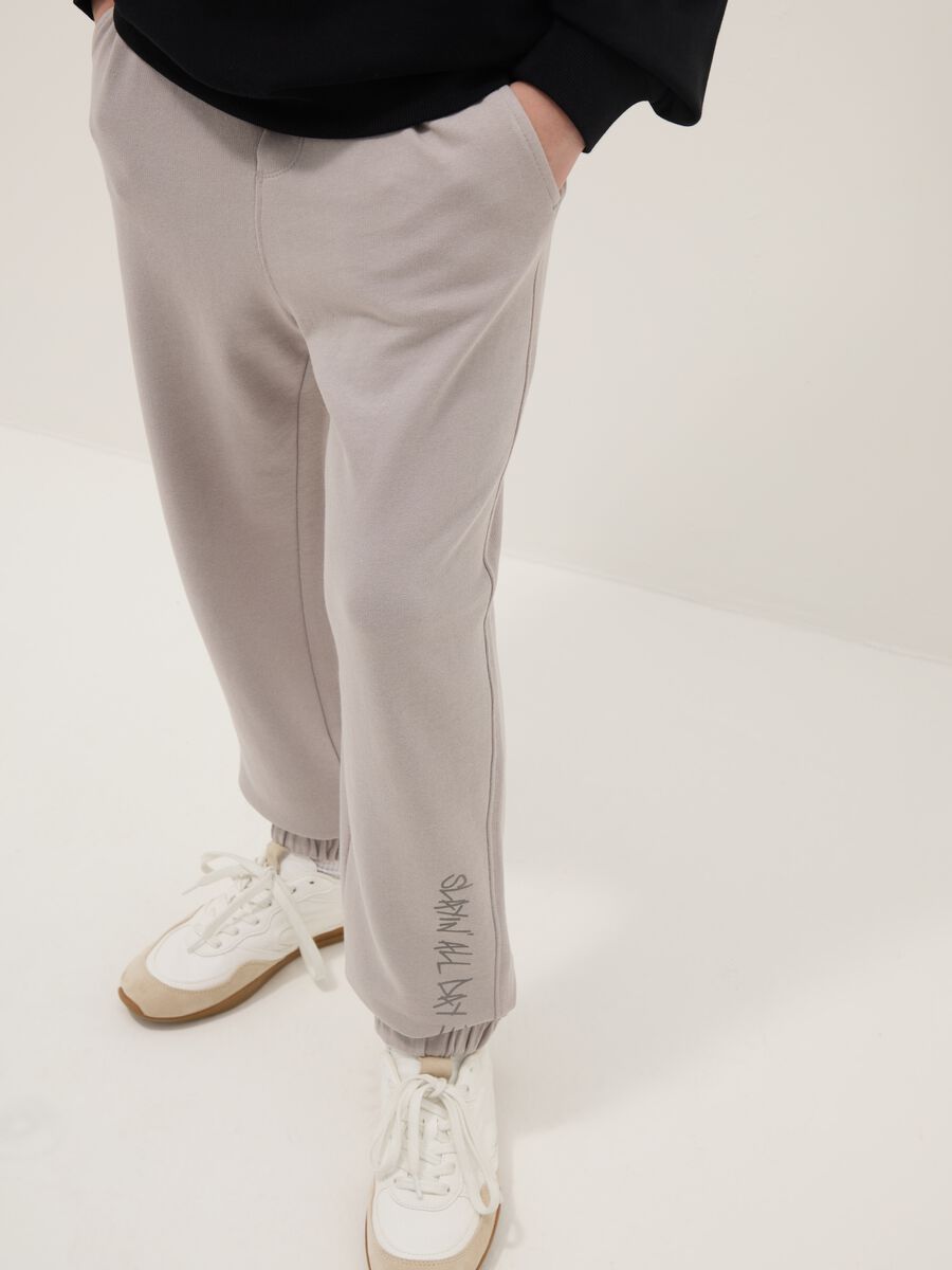 Boys' grey pure cotton joggers regular fit_2