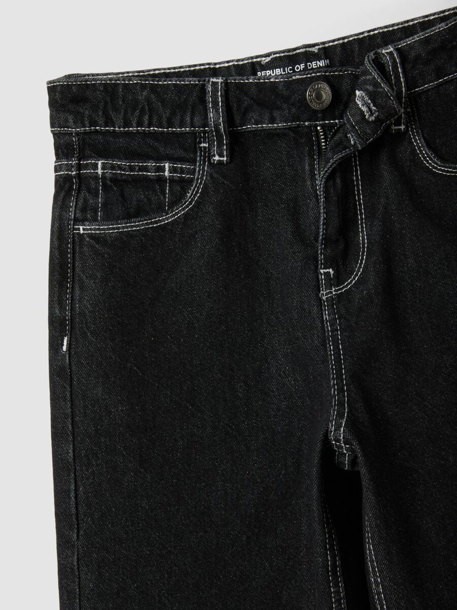 Black straight-leg pure cotton jeans with star detail for girls_2