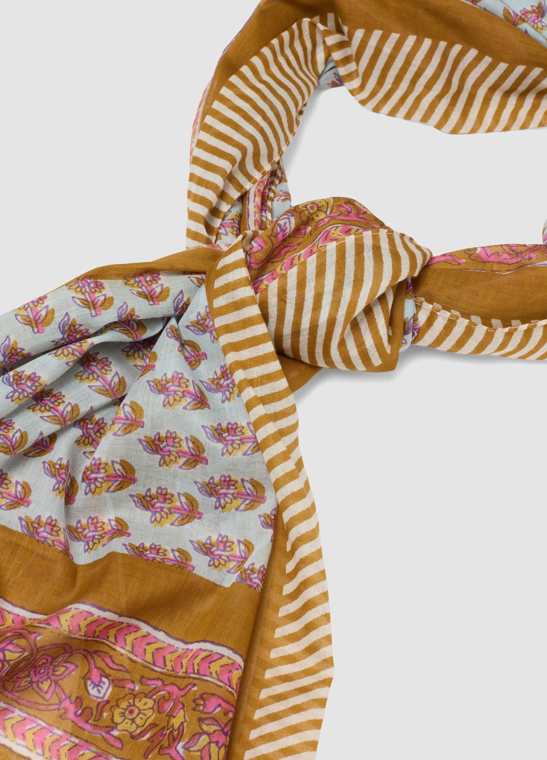 Multicolour pure cotton scarf with floral design