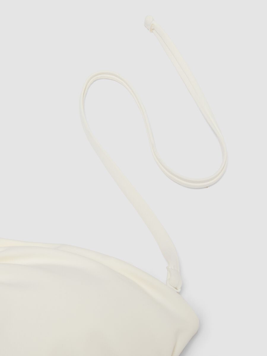 Costume intero bianco in tessuto elasticizzato con spalline removibili_5