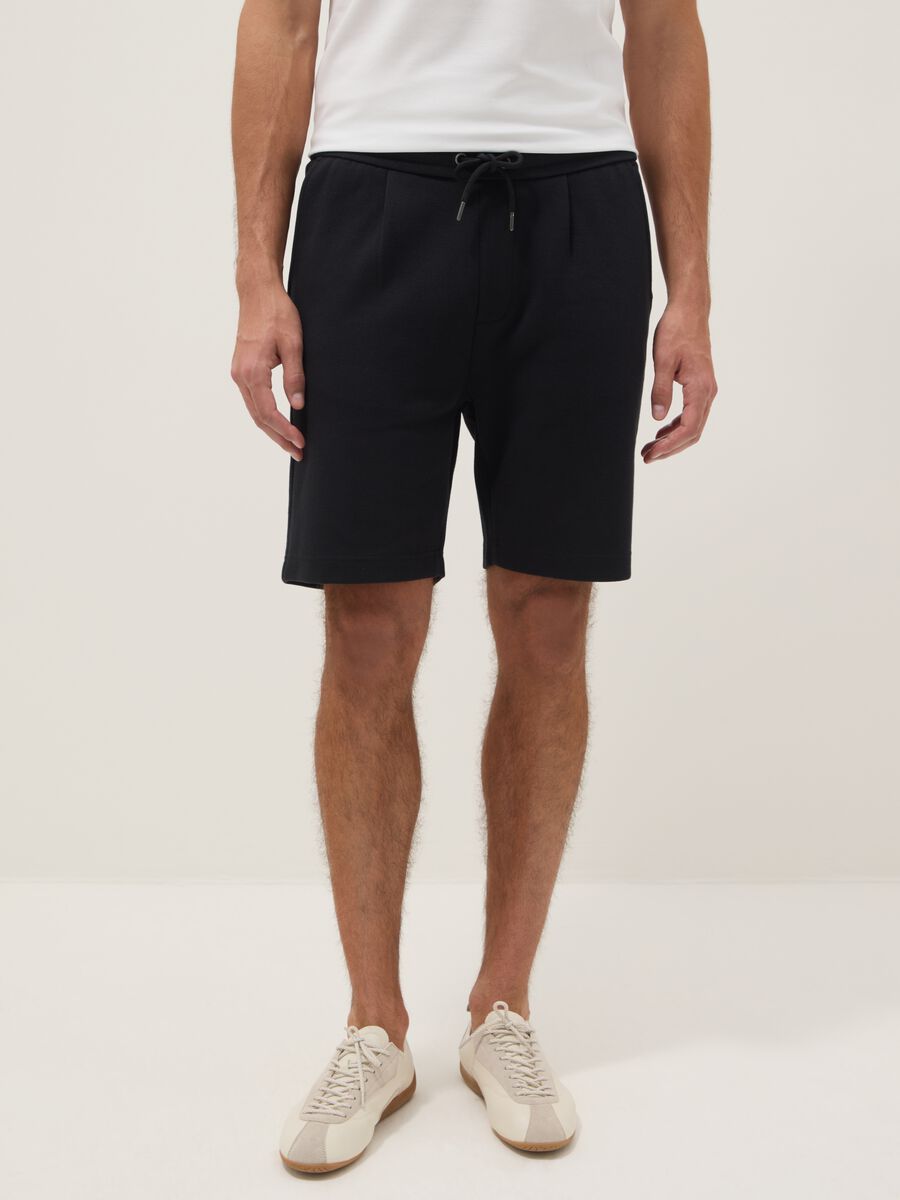 Black pure cotton regular-fit shorts with drawstring_1